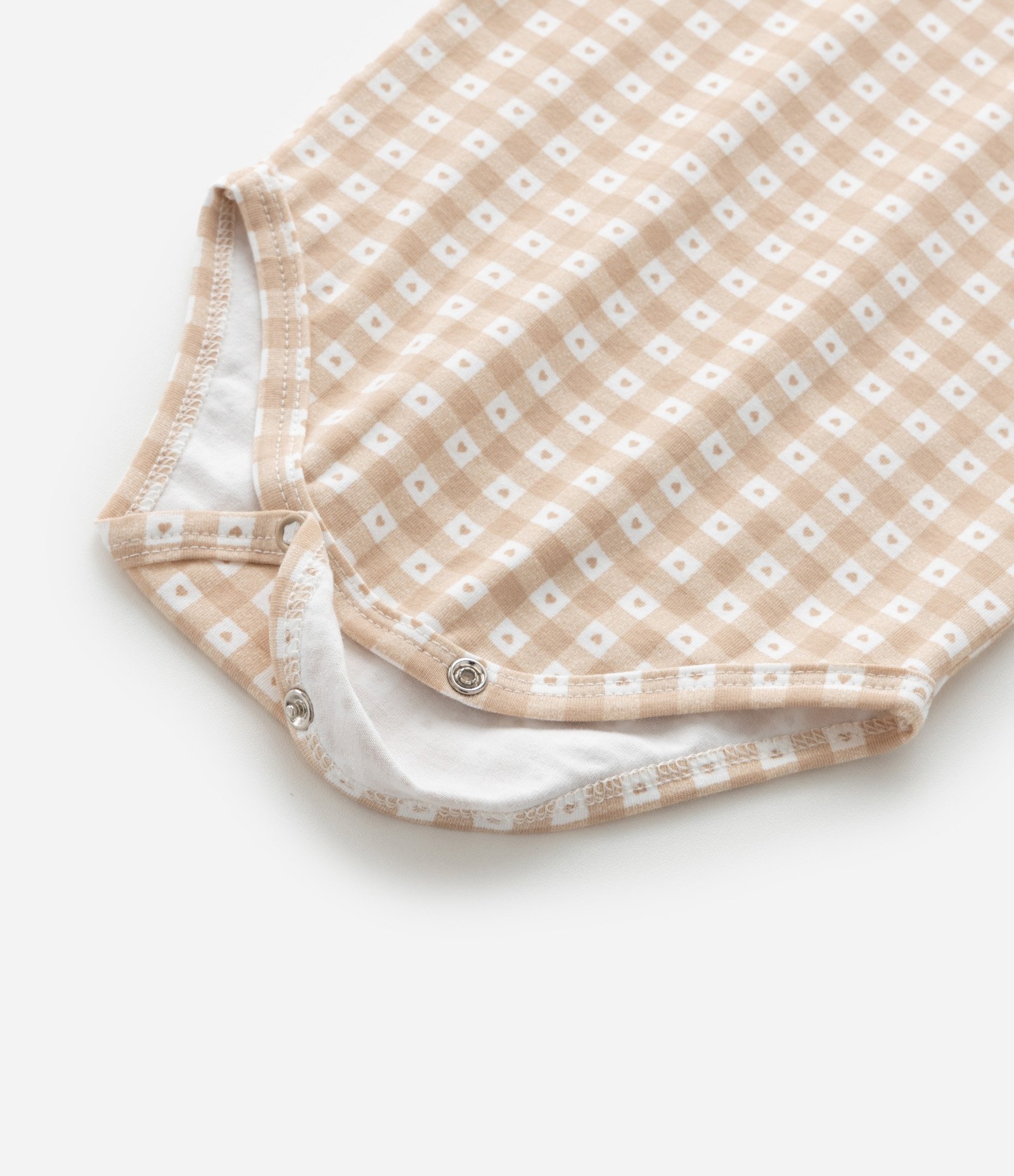 Body Infantil com Estampa Vichy e Corações - Tam 0 a 18 Meses Marrom 5