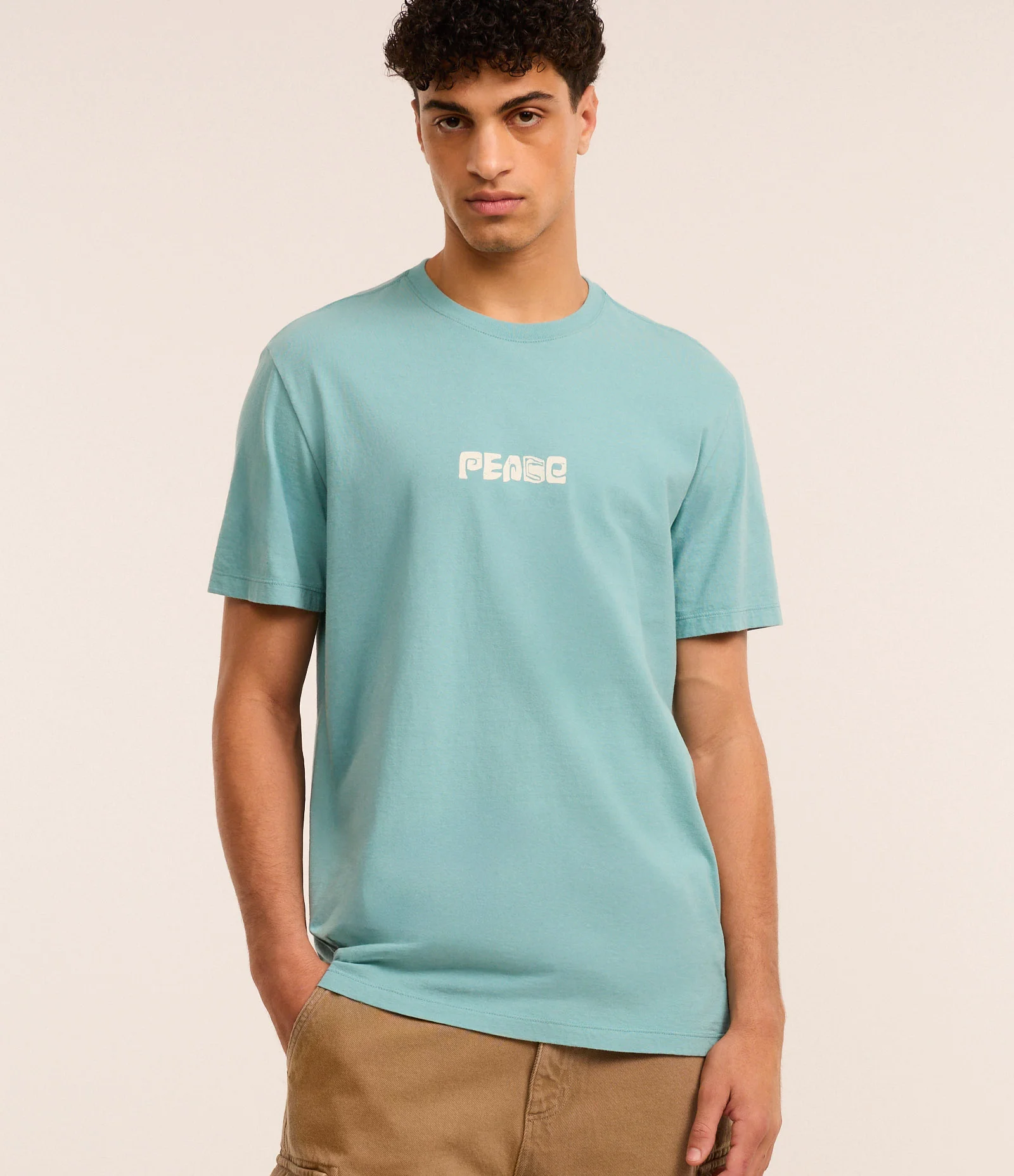 Camiseta Comfort em Algodão com Estampa Abstrata  e Lettering Peace Azul Claro 1