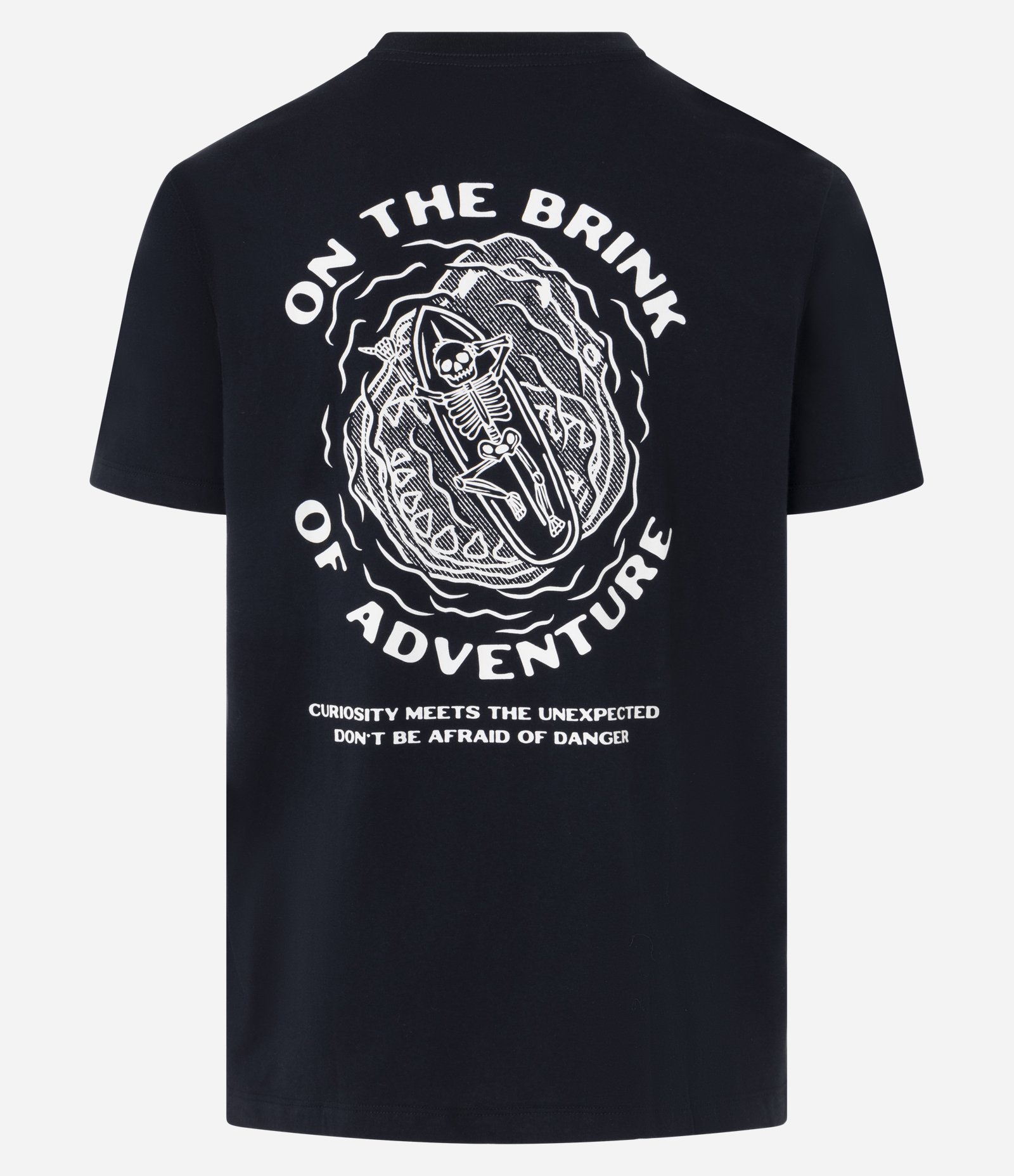 Camiseta T-Shirt em Algodão com Estampa Esqueleto na Canoa Preto 6
