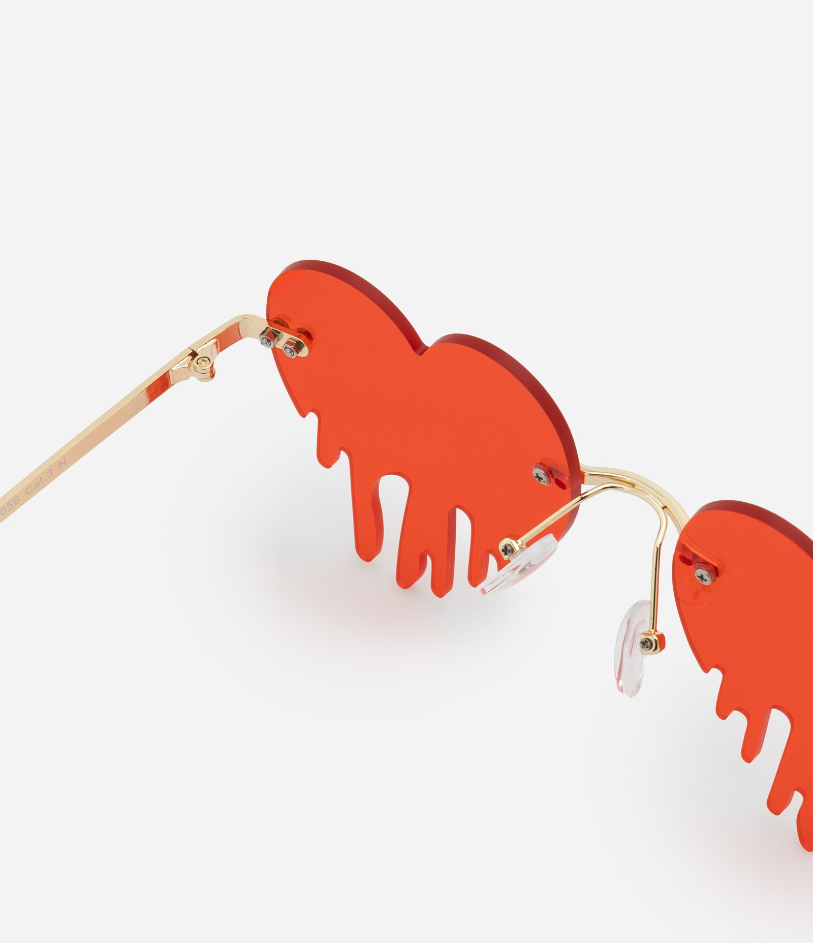 Óculos de Sol Coração em Metal Dourado e Cordinha Dourado 3