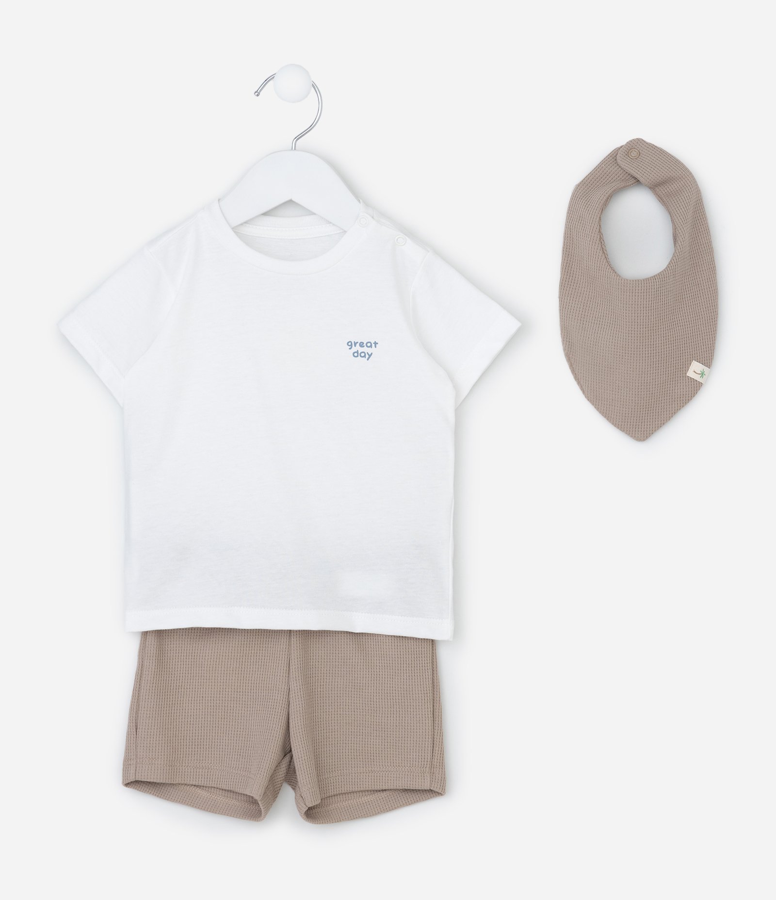 Conjunto Camiseta Bermuda e Babador em Algodão  - Tam 0 a 18 Meses Branco/Bege 1
