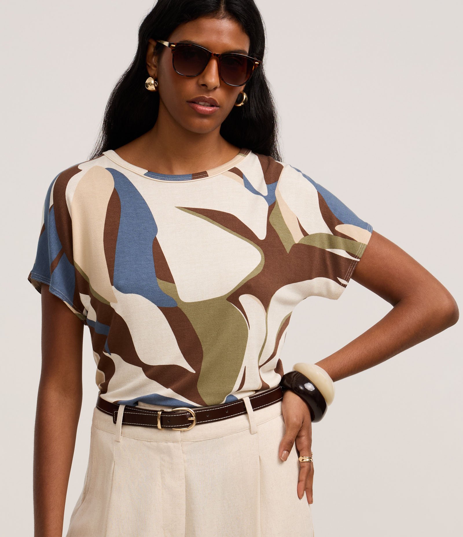 Blusa em Viscose com Estampa Abstrata Multicores 3