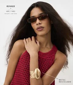 Bracelete Rígido com Abertura e Aplicação de Búzio