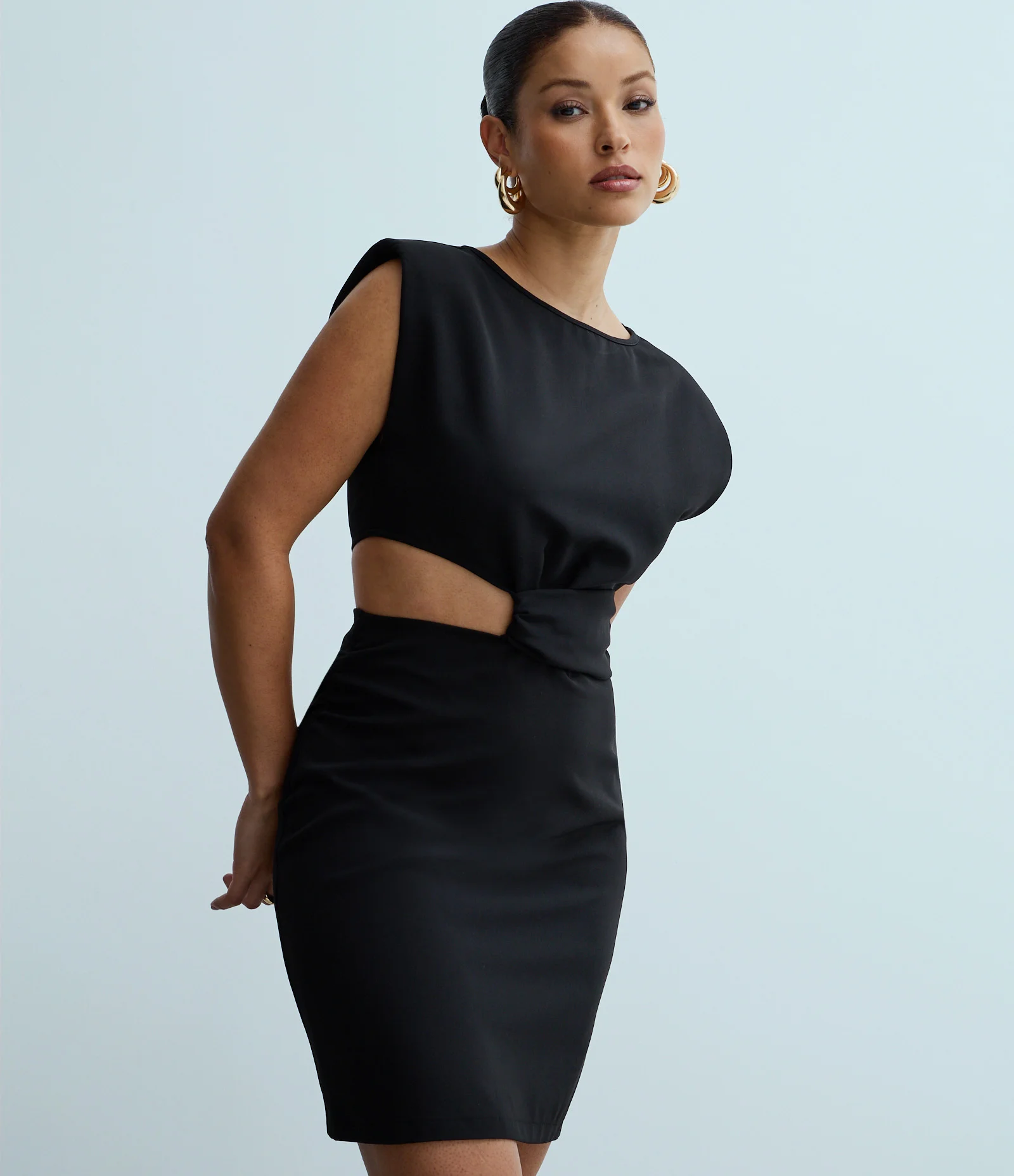 Vestido Curto de Alfaiataria com Cut Out Lateral Preto 2