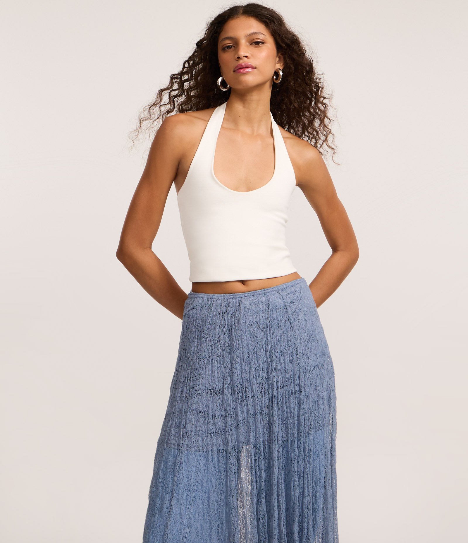 Saia Evasê New Midi em Renda com Forro Azul Acinzentado 2