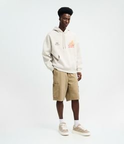 Bermuda Baggy em Sarja com Bolso Cargo