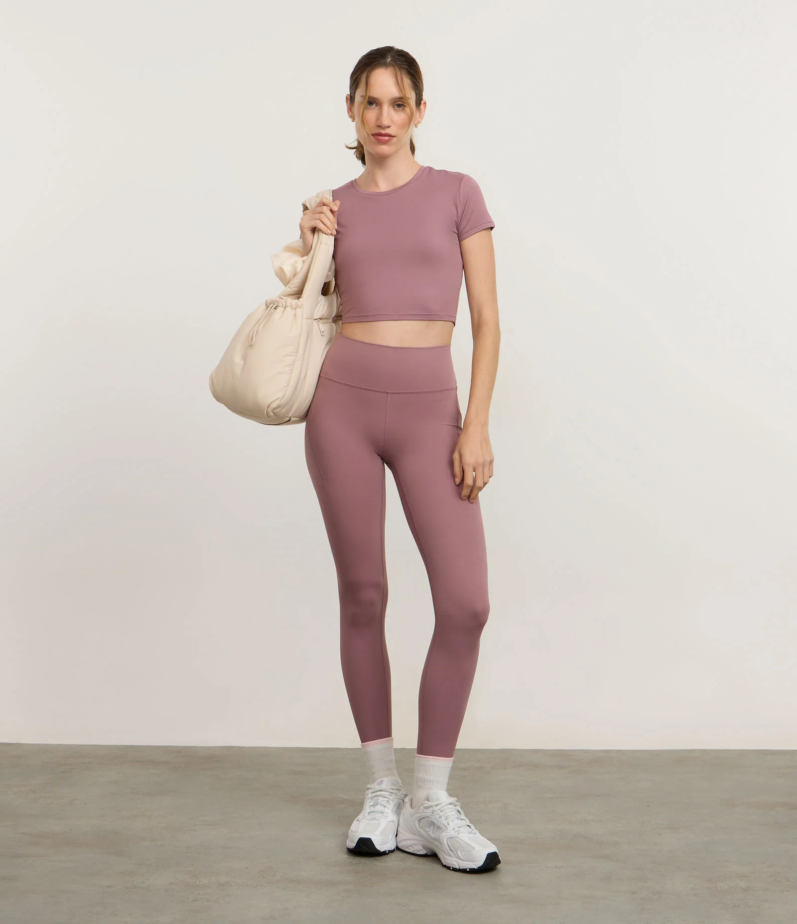 Camiseta Cropped Esportiva com Diferencial Toque Suave Rosa 2