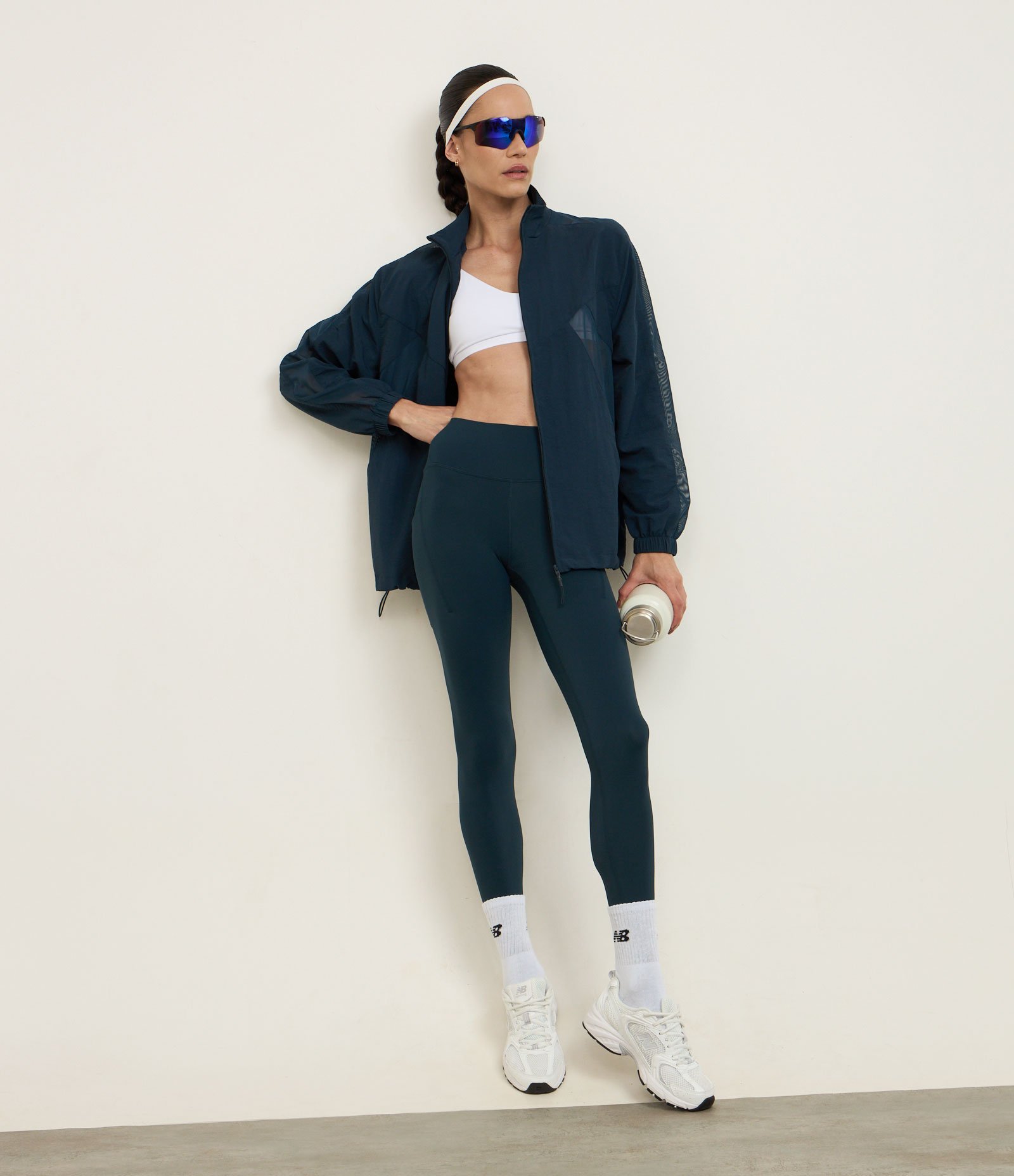 Calca Legging Esportiva em Microfibra com Bolsos Azul Escuro 1