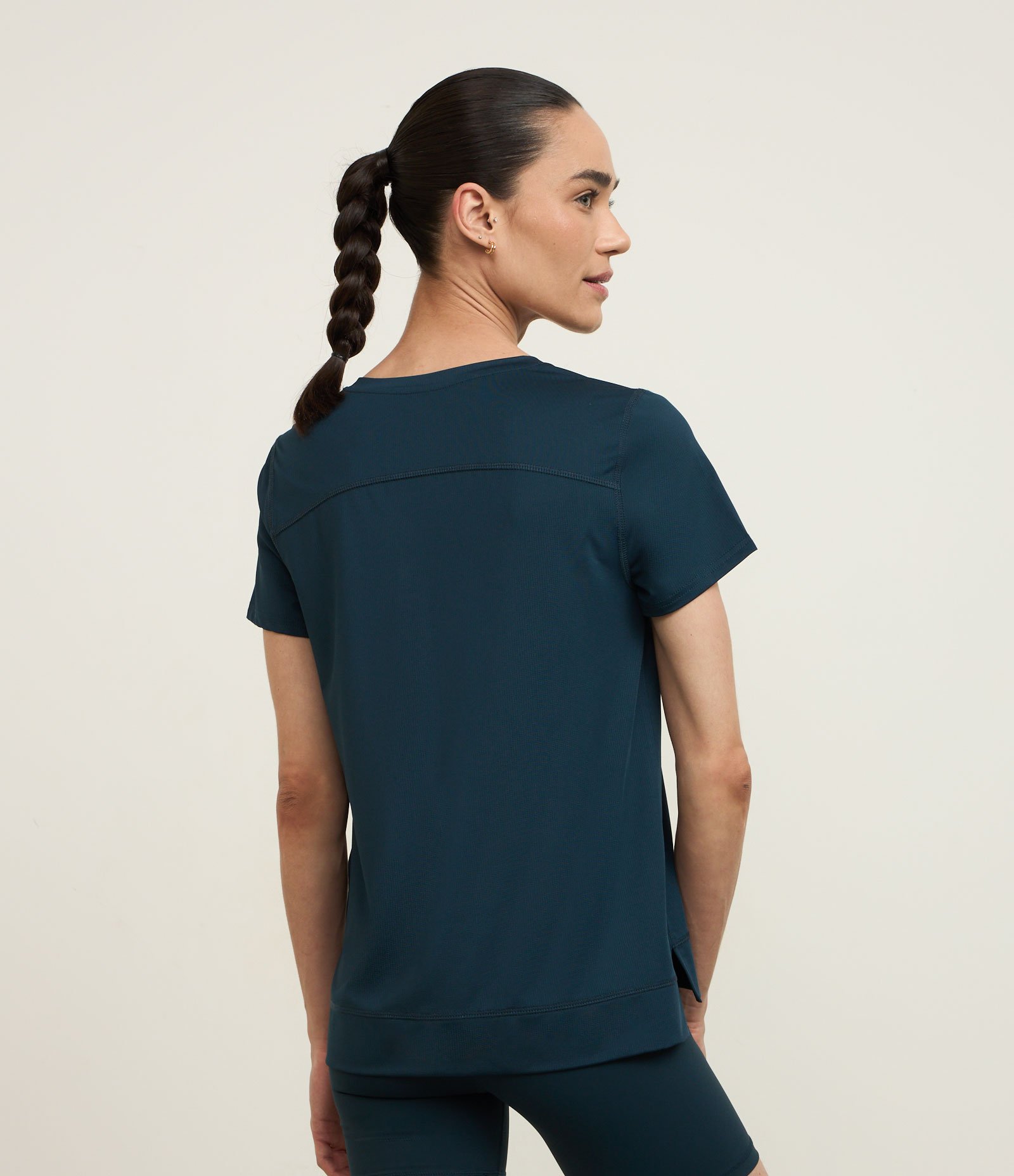 Camiseta Esportiva em Microfibra Furadinha com Barra Mullet Azul Marinho 4