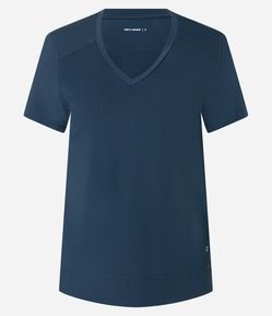 Camiseta Esportiva em Microfibra Furadinha com Barra Mullet