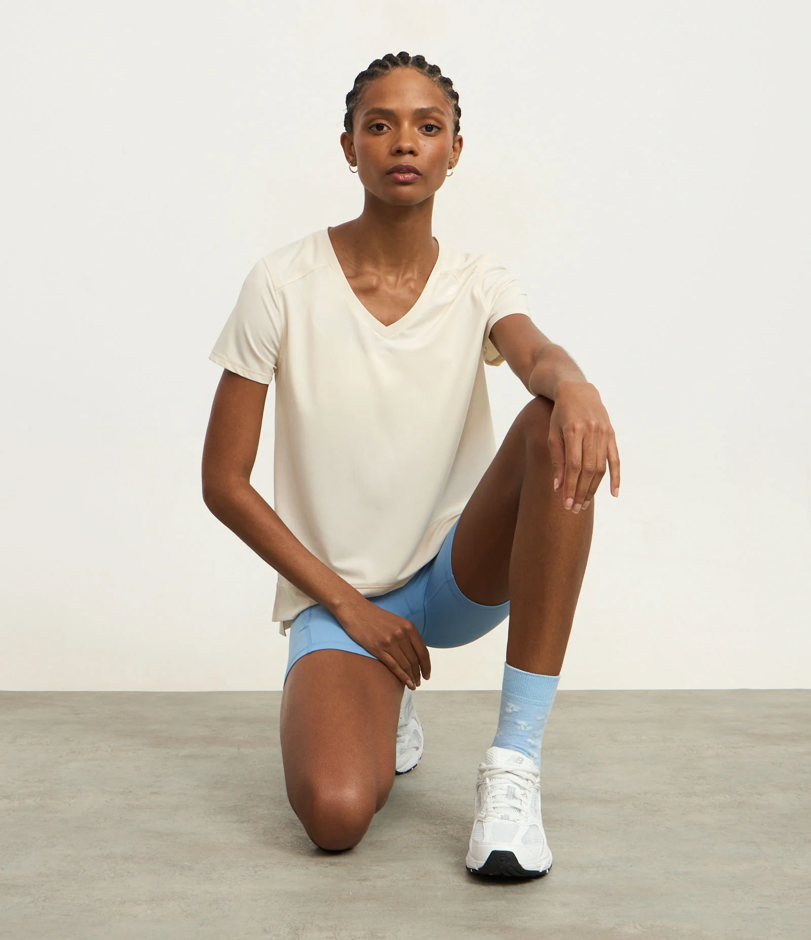 Camiseta Esportiva em Microfibra Furadinha com Barra Mullet Off White 2