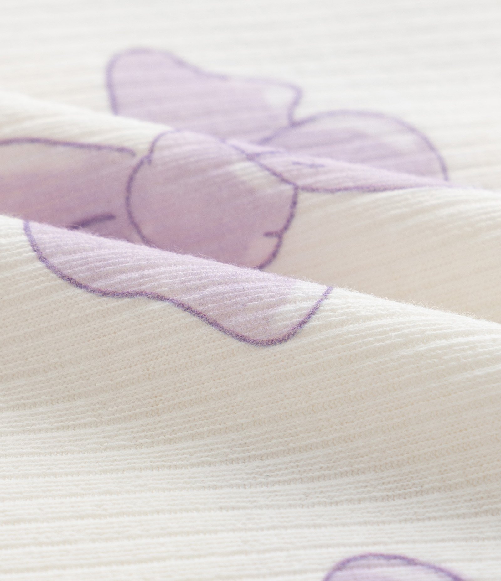 Pijama Curto Infantil em Ribana com Estampa de Laços - Tam 2 a 6 Anos Bege/Lilás 6