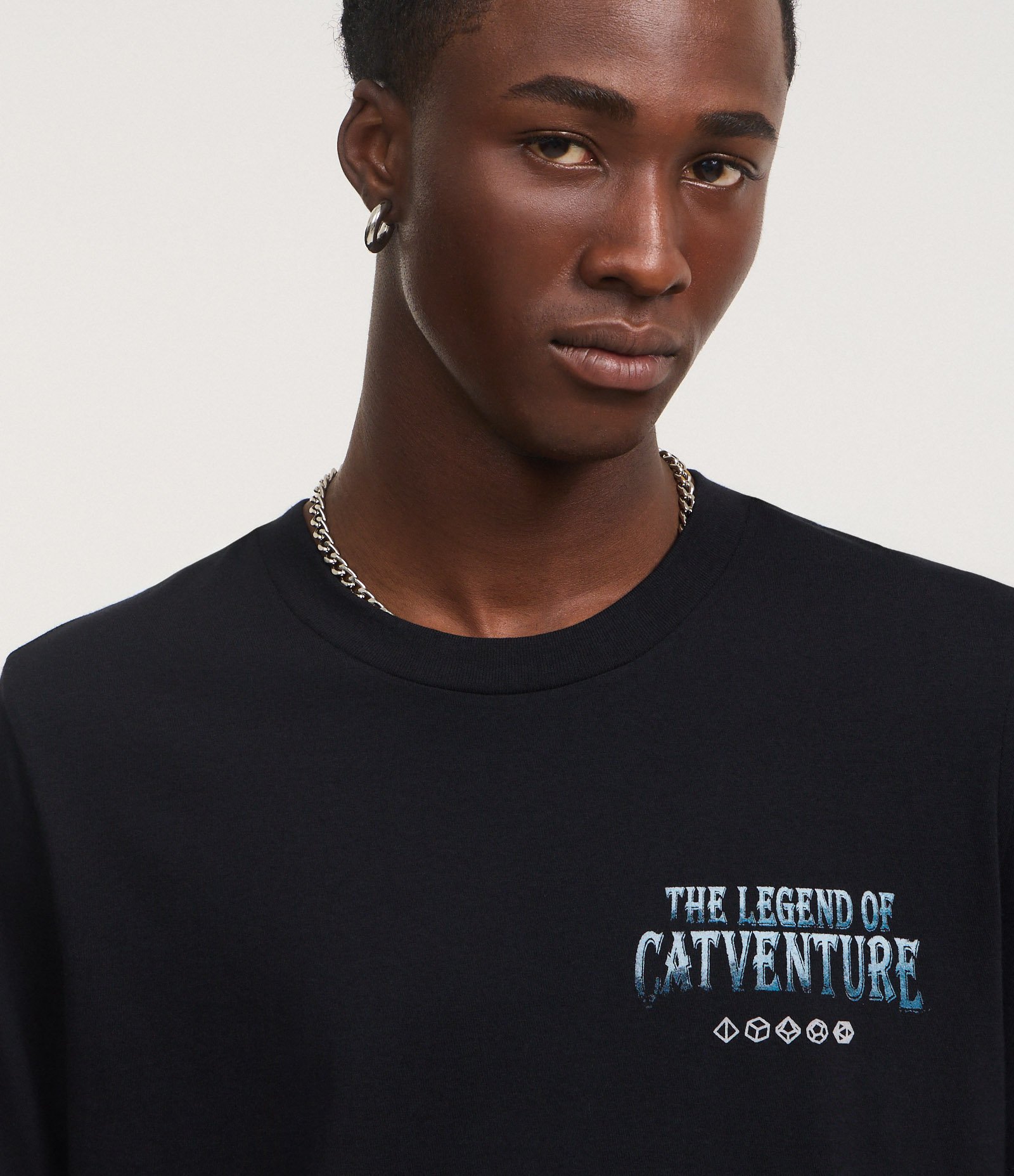 Camiseta Regular em Algodão com Estampa Lettering The Legend Of Catventure Preto 4