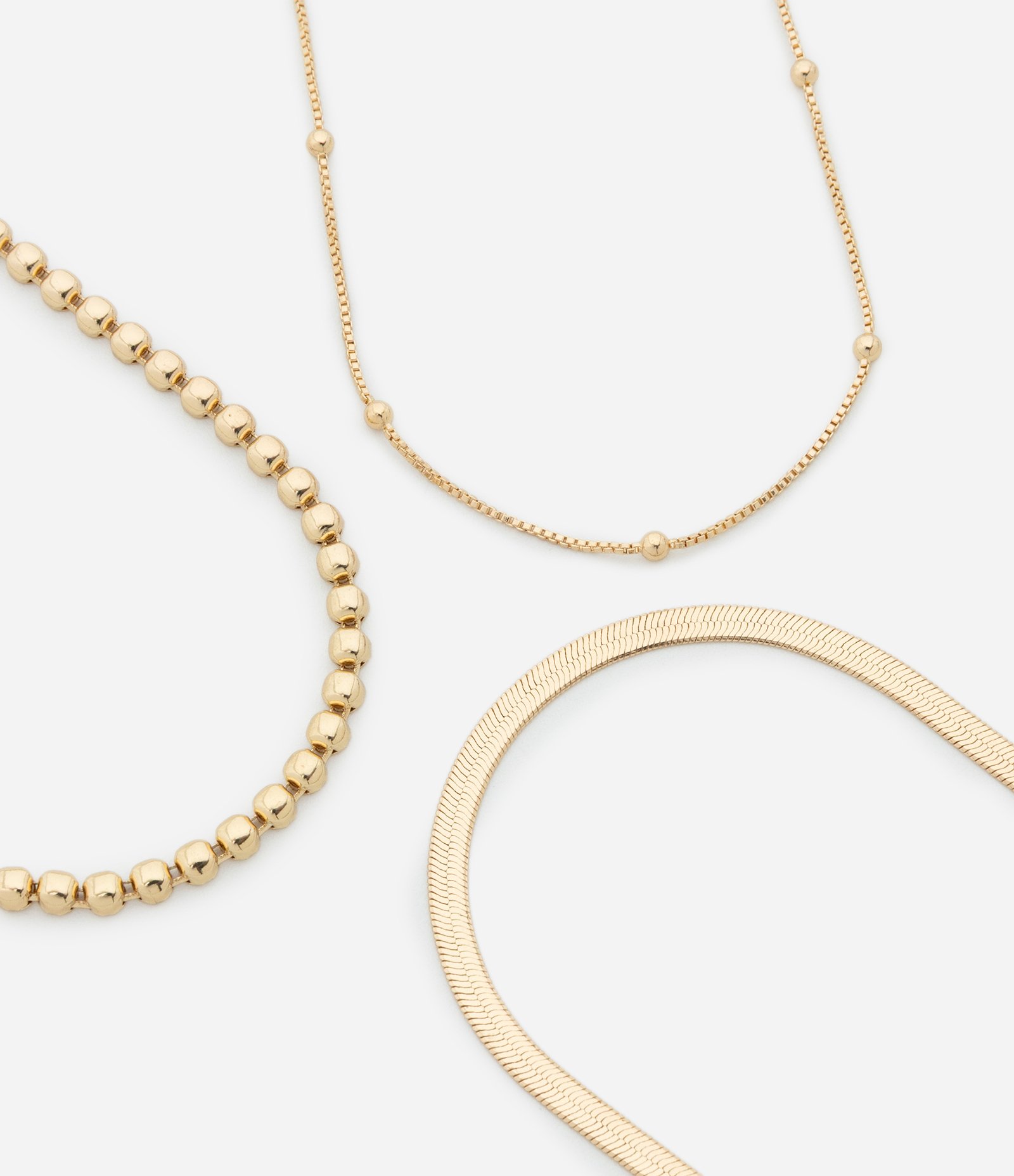 Conjunto com 03 Colares em Metal em Formatos Diversos Dourado 1