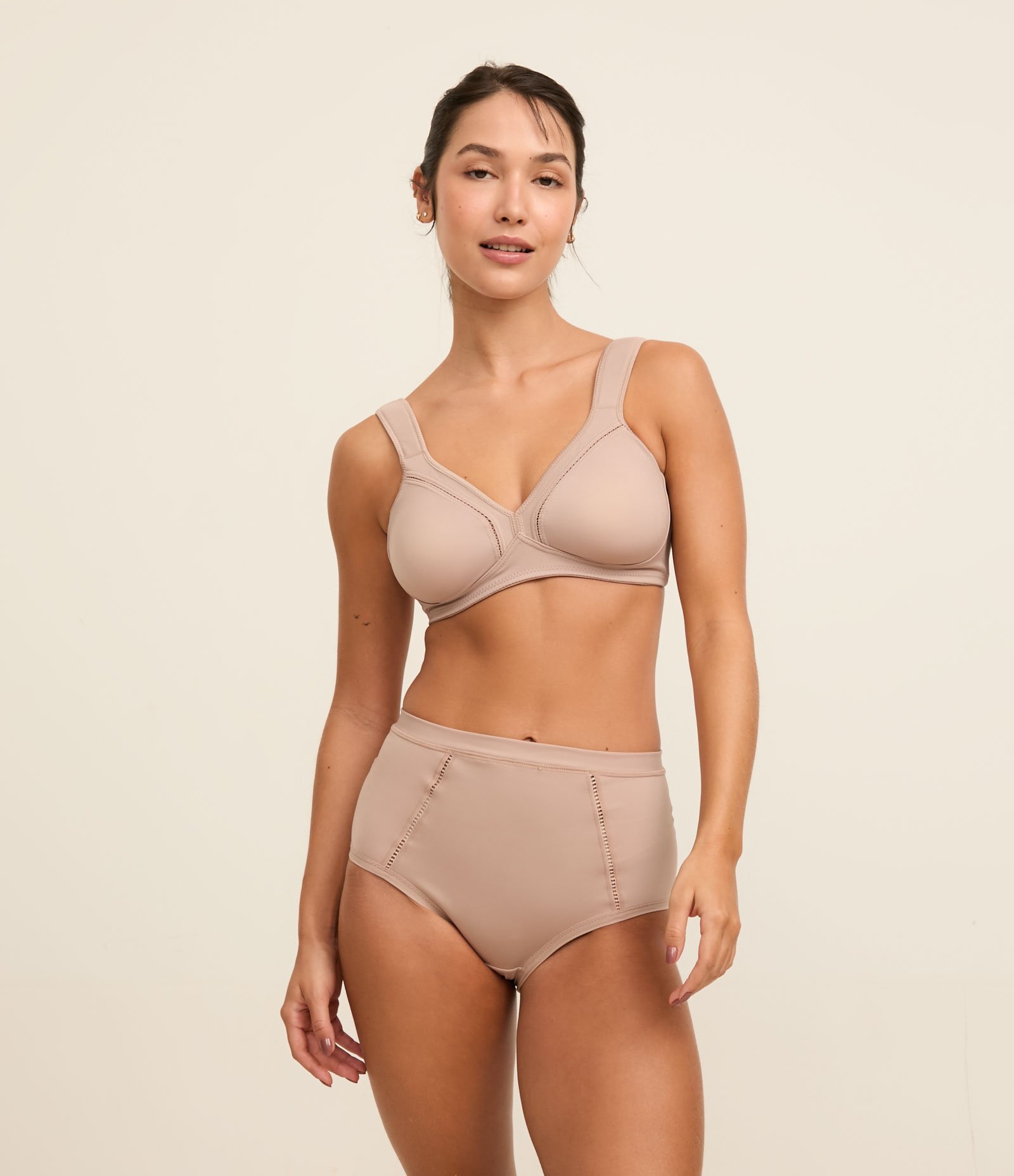 Sutiã Sem Bojo Sem Aro em Microfibra Gallard Conforto DeMillus Bege 2