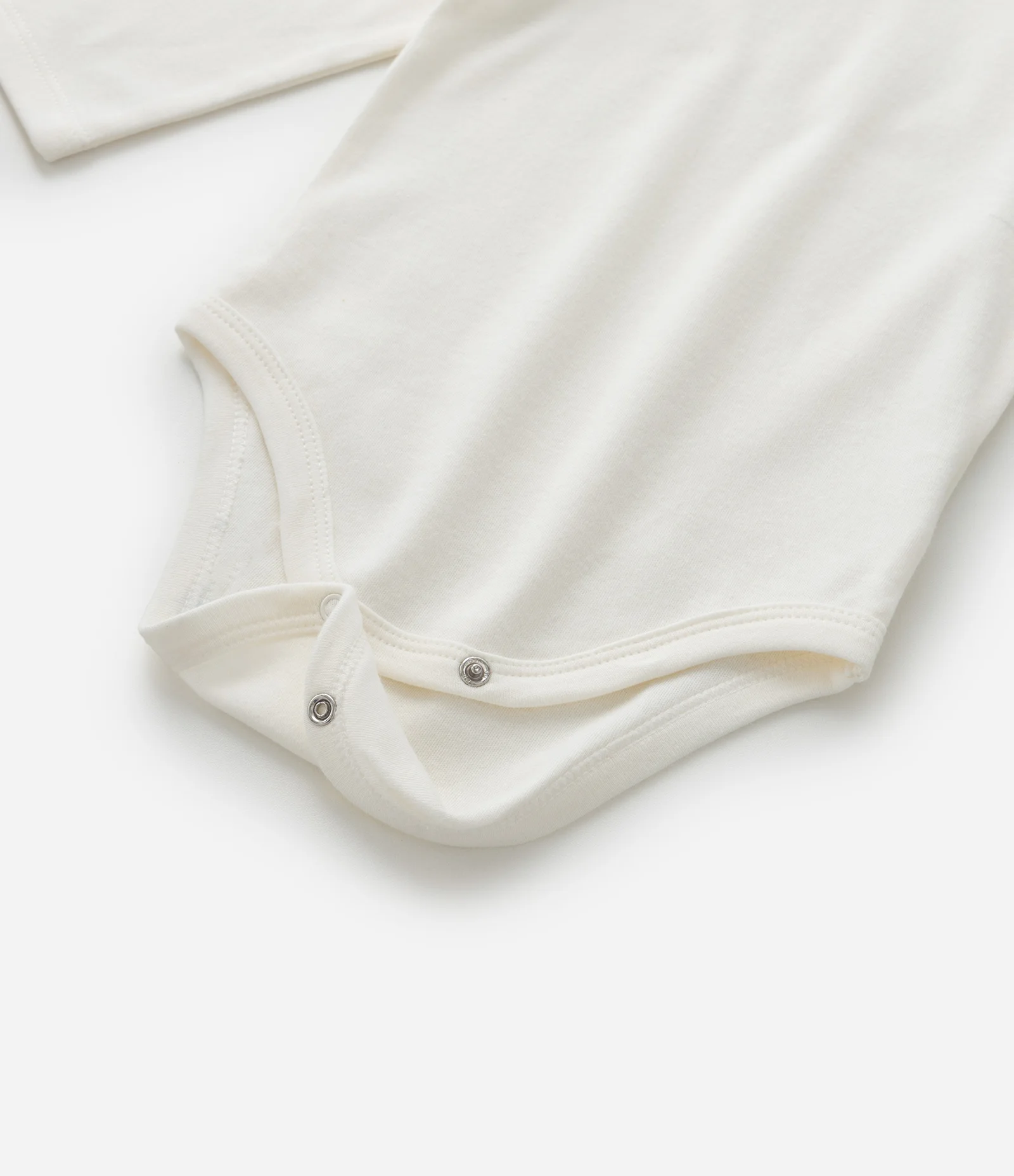 Conjunto Infantil Body com Calça Bordada de Nuvem – Tam RN a 18 Meses Branco 1