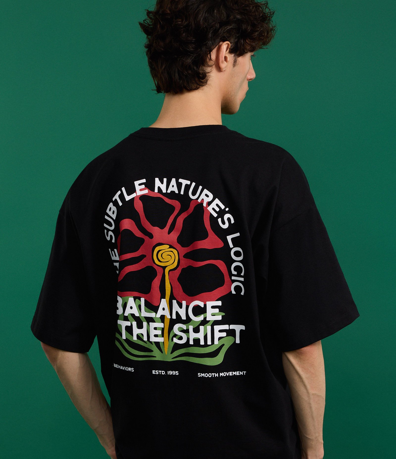Camiseta Oversized em Malhão com Estampa Lettering Balance In The Shift Preto 3