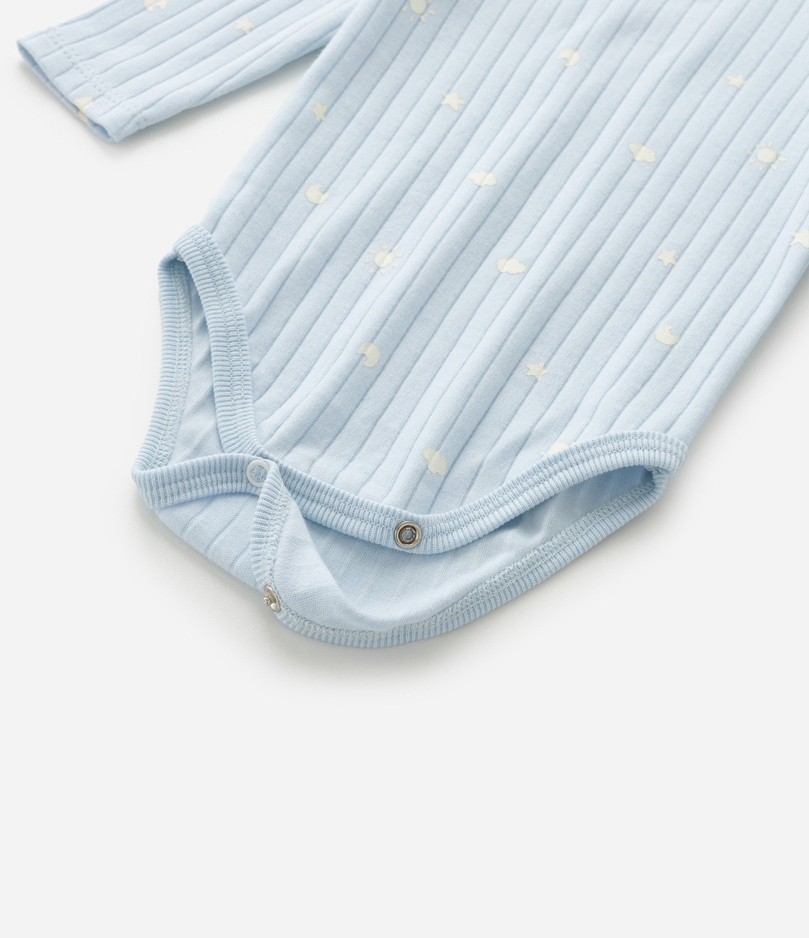 Body Infantil Canelado com Mini Ícones do Céu – Tam RN a 18 Meses Azul Claro 5