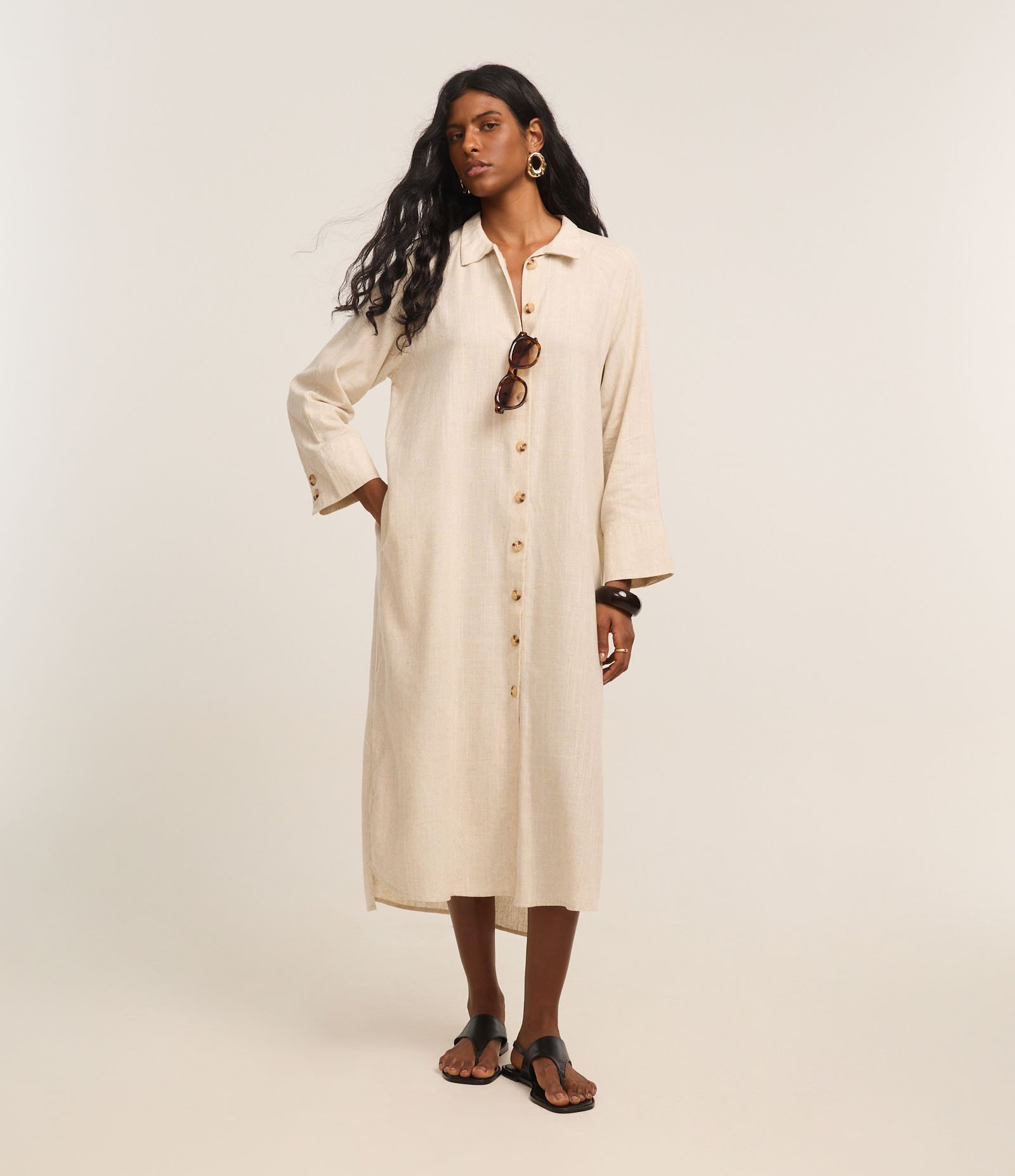 Vestido Reto Chemise em Viscolinho com Manga 7/8 Bege 5