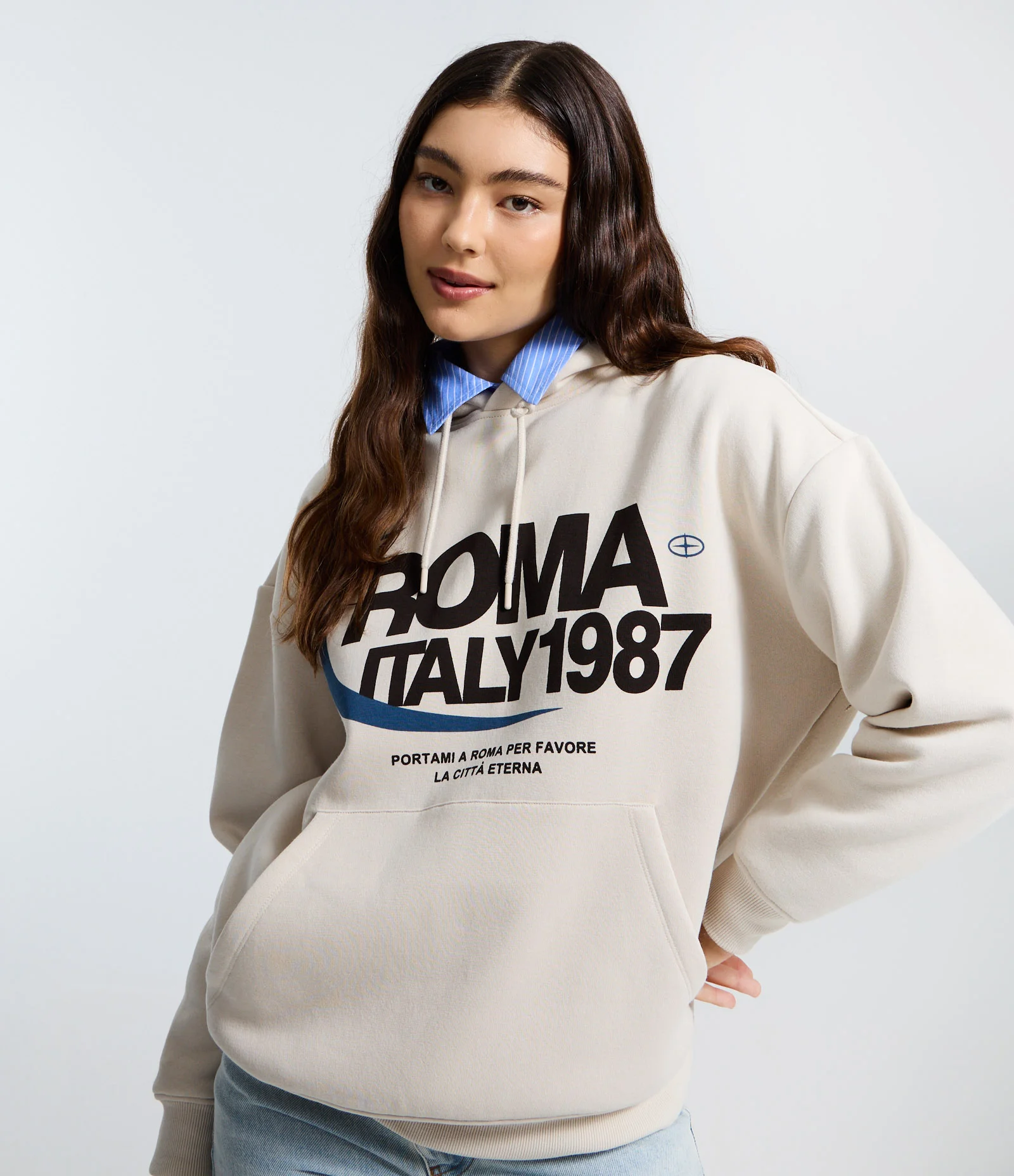 Blusão Moletom com Felpa Oversized e Estampa College Bege 1