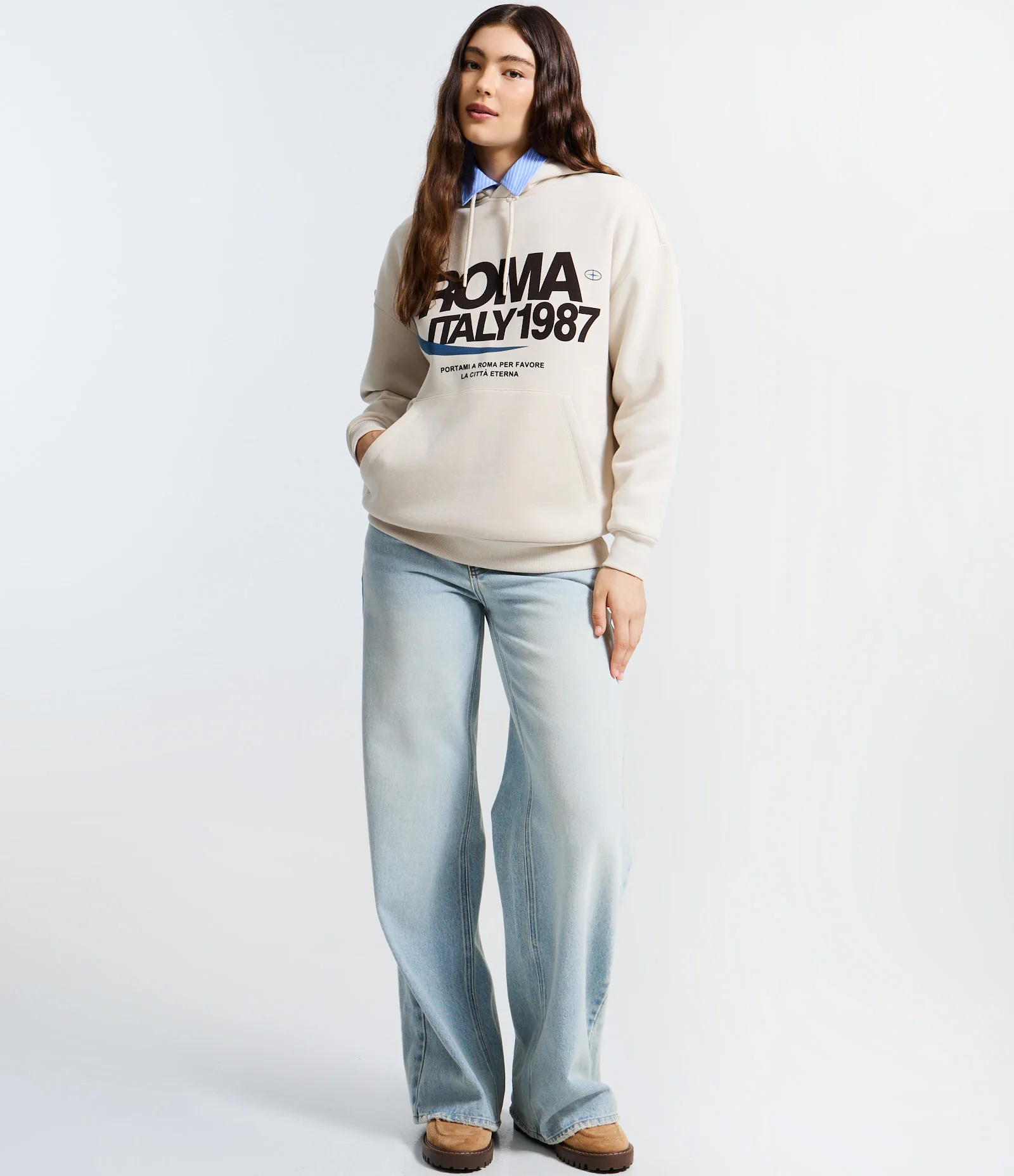 Blusão Moletom com Felpa Oversized e Estampa College Bege 2