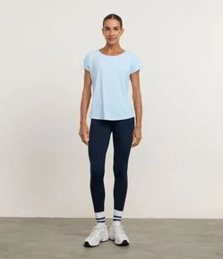 Camiseta Esportiva em Microfibra Texturizada