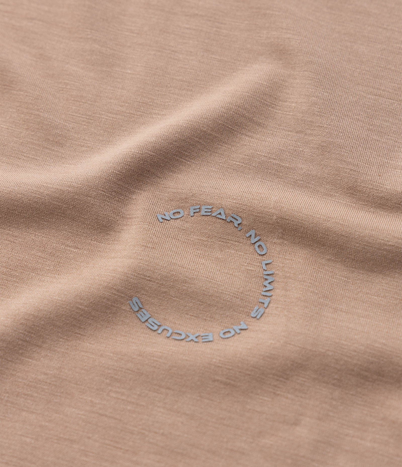 Camiseta Esportiva em Tecnologia Dry com Estampa Lettering Marrom 8