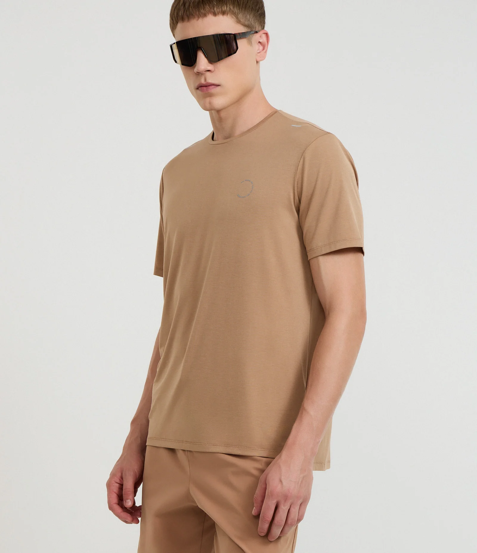 Camiseta Esportiva em Tecnologia Dry com Estampa Lettering Marrom 1