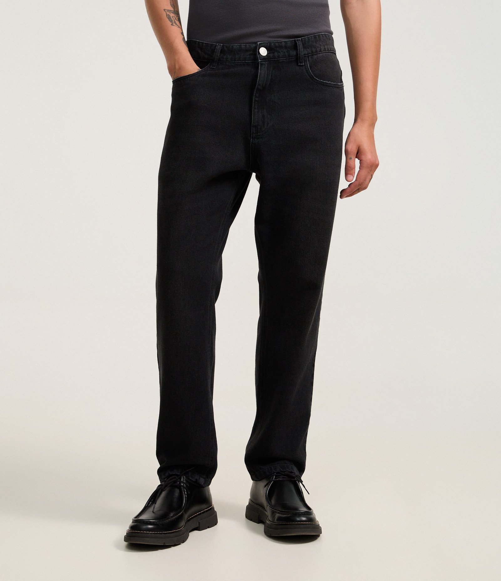 Calça Loose em Jeans Preto 2