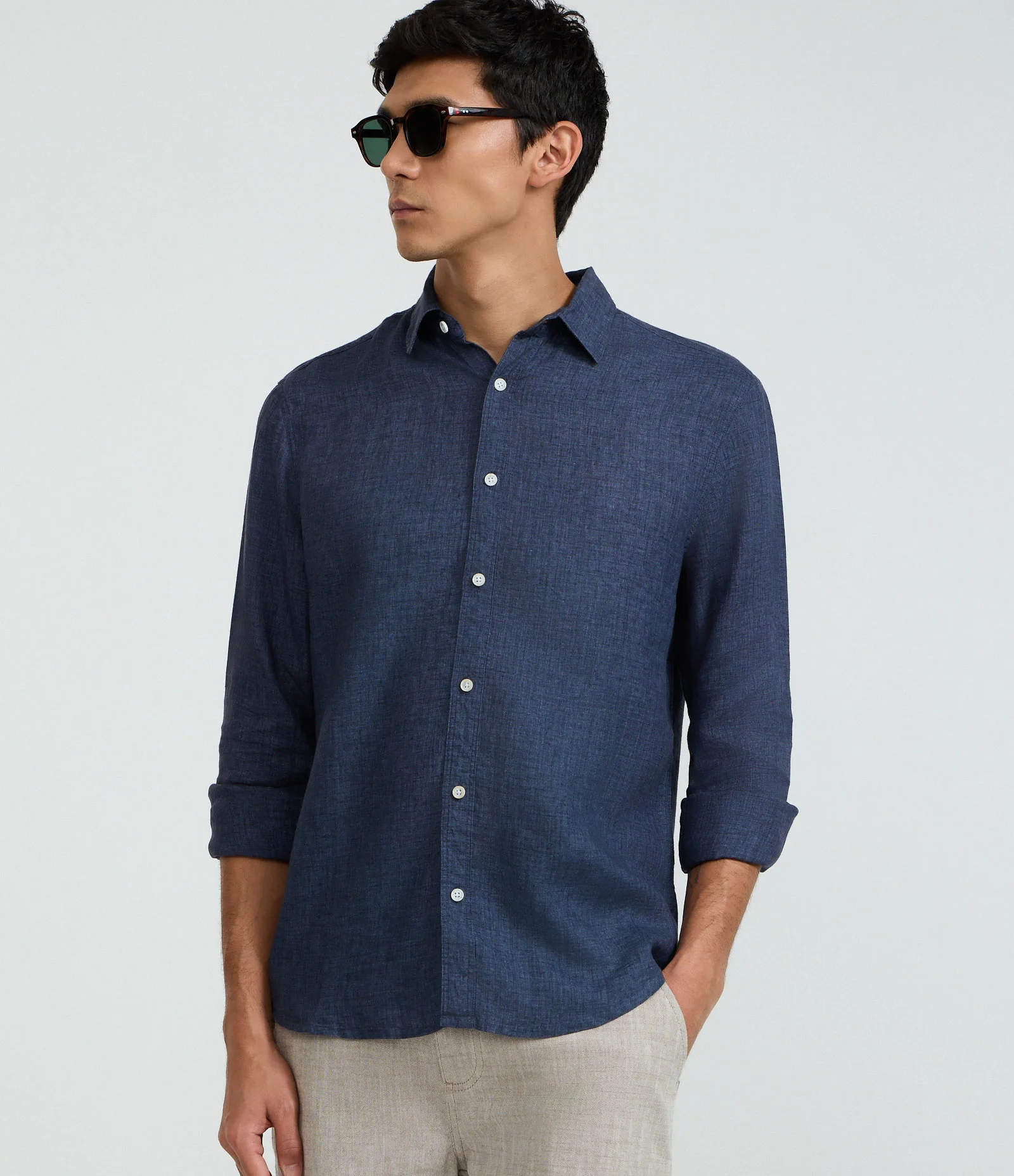 Camisa Comfort em Linho Puro com Gola Colarinho Azul Marinho 1