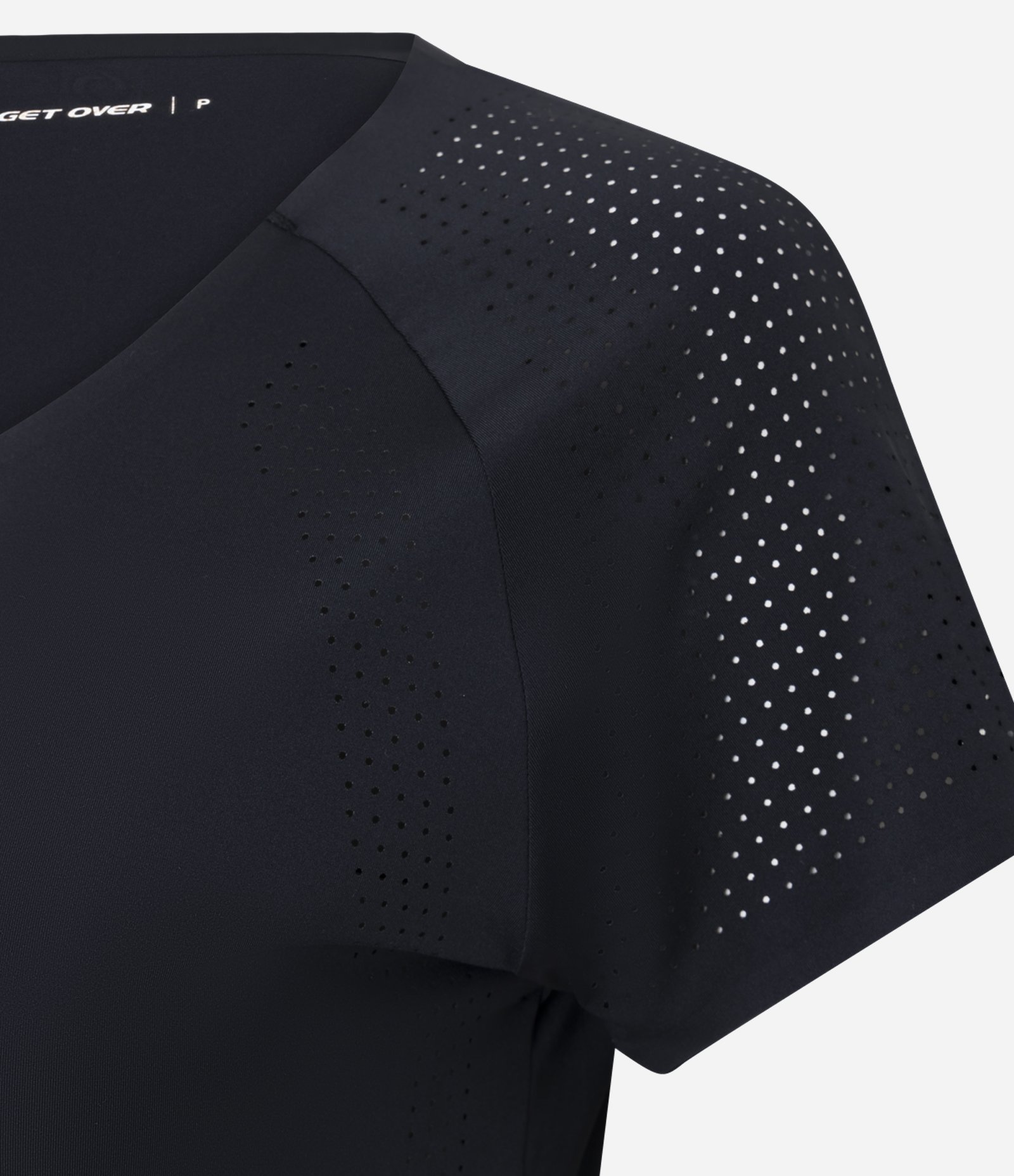 Camiseta Esportiva em Microfibra com Laterais Furadinhas Preto 6