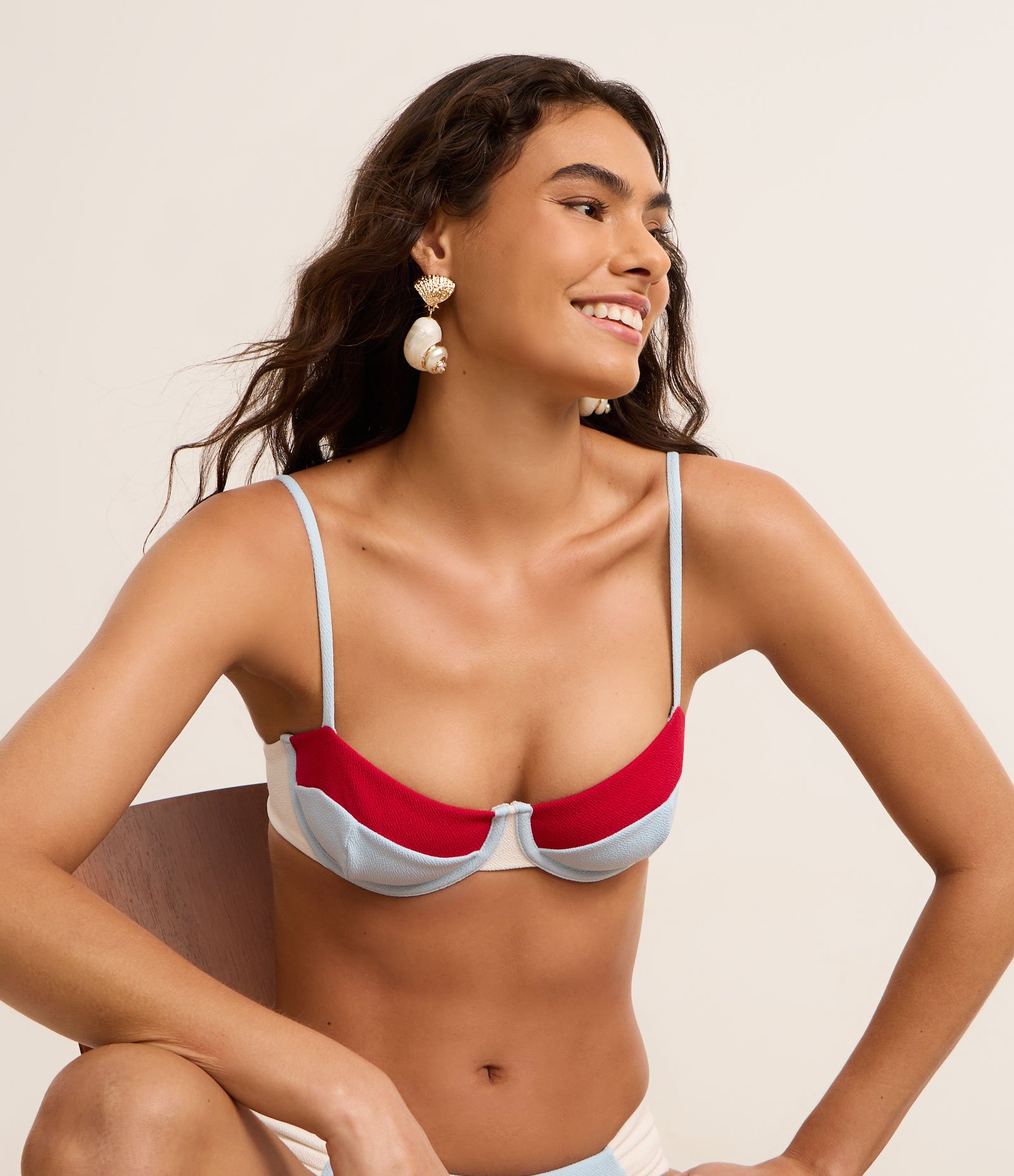 Biquíni Top Meia Taça em Microfibra Texturizada com Bloco de Cores Azul 1