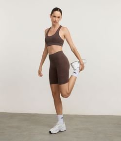 Bermuda Esportiva sem Costura com Cós Alto