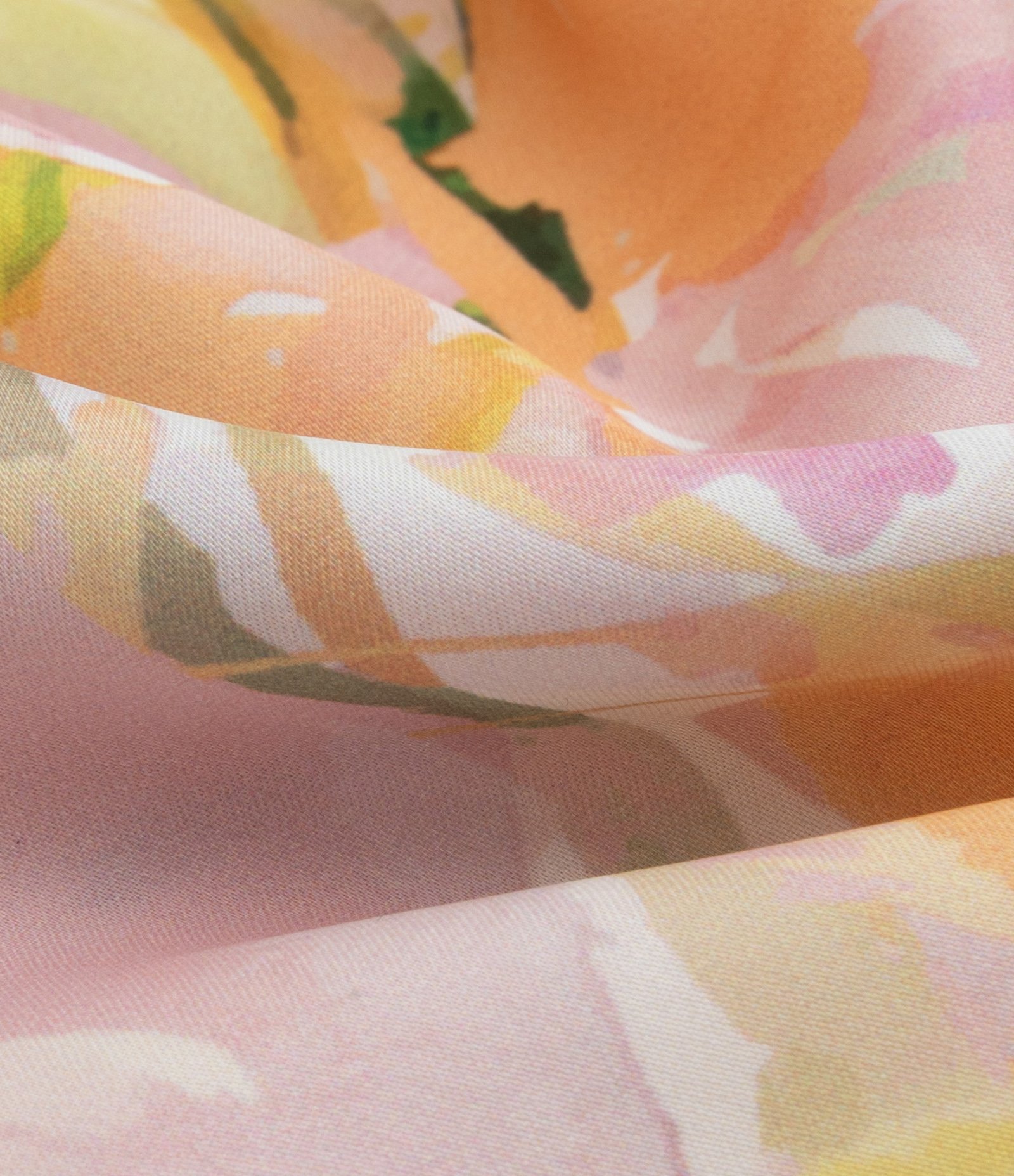 Lenço Quadrado em Cetim com Estampa Floral Rosa 3