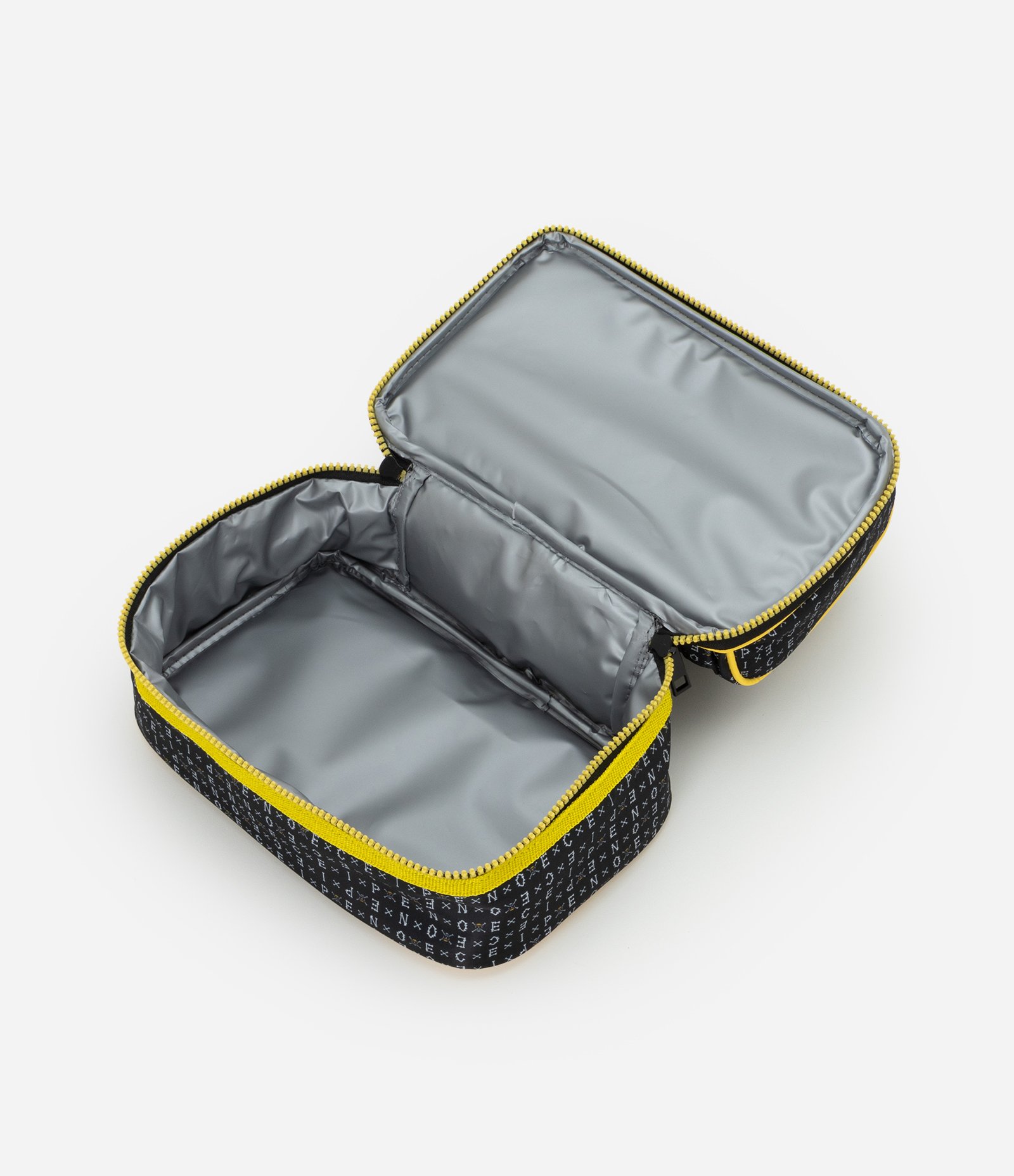 Lancheira Térmica em PU com Estampa One Piece Preto 5