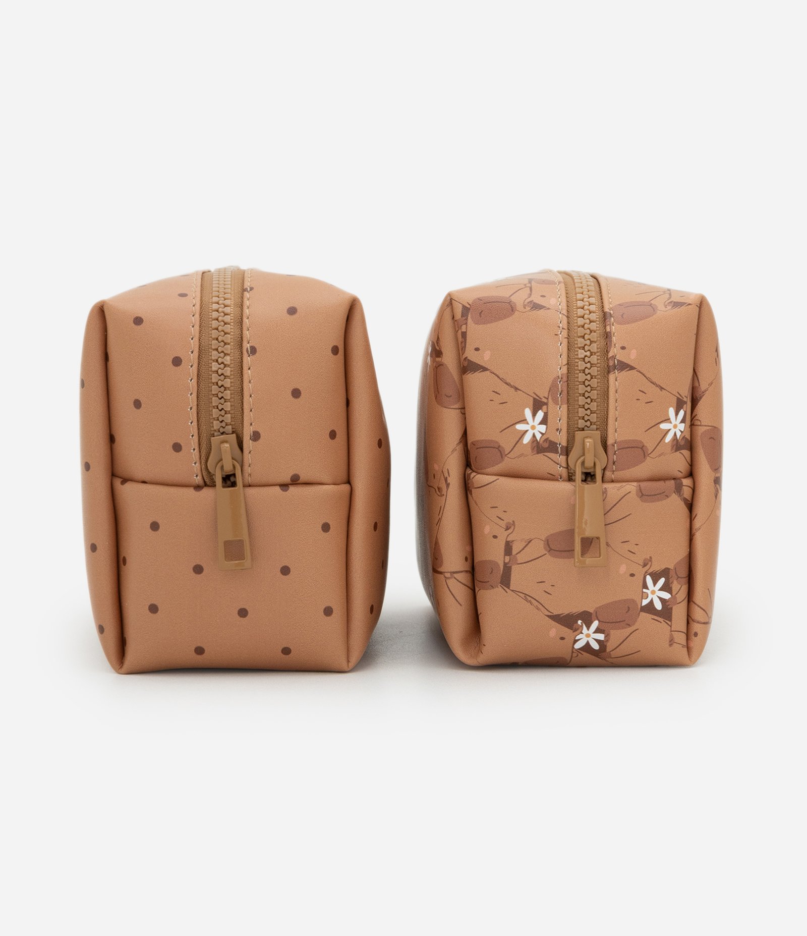 Kit 03 Necessaires com Estampa de Capivaras Marrom 2