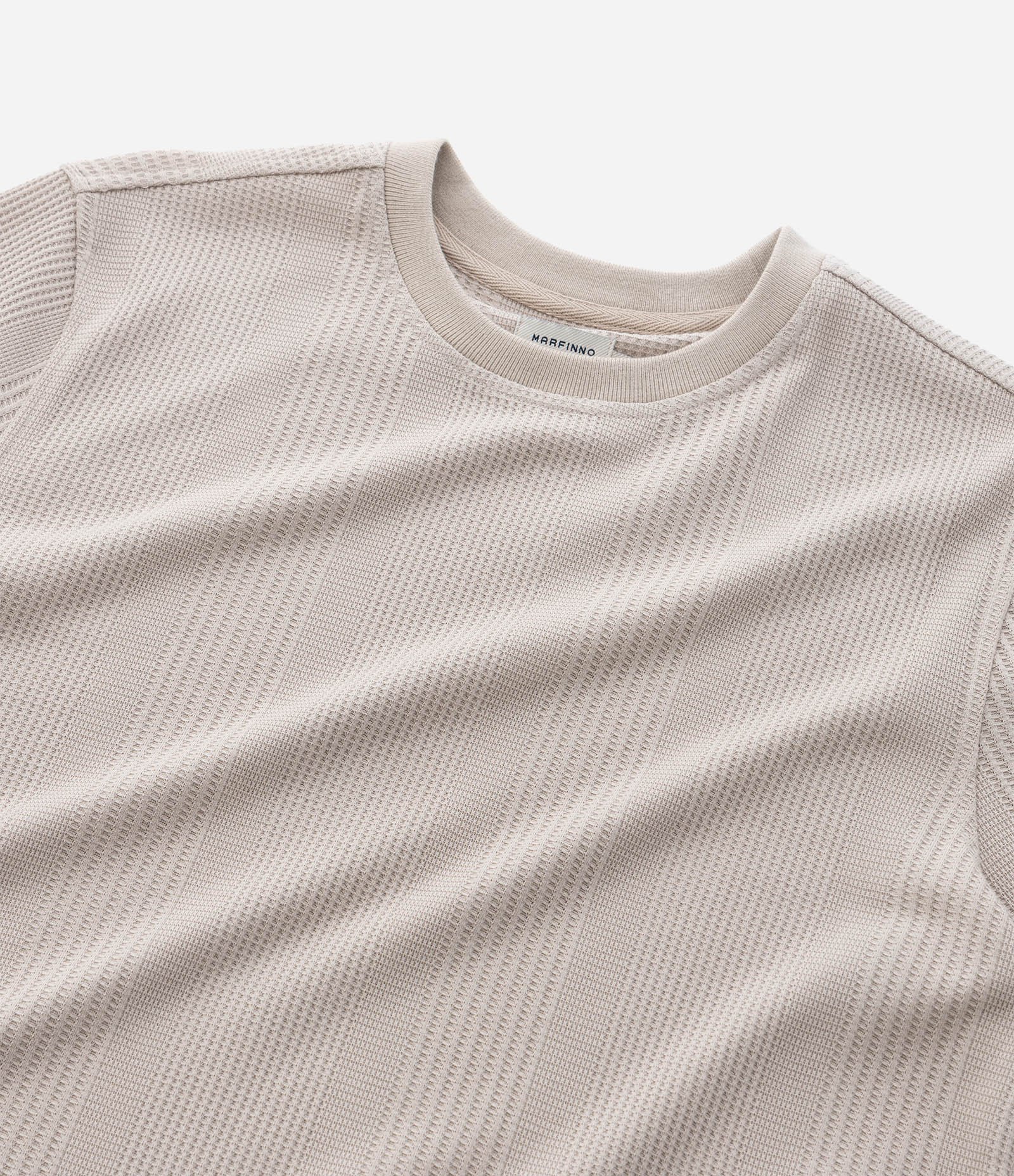 Camiseta Regular em Algodão com Textura Vertical Cinza 5