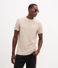 Camiseta Regular em Algodão com Textura Vertical