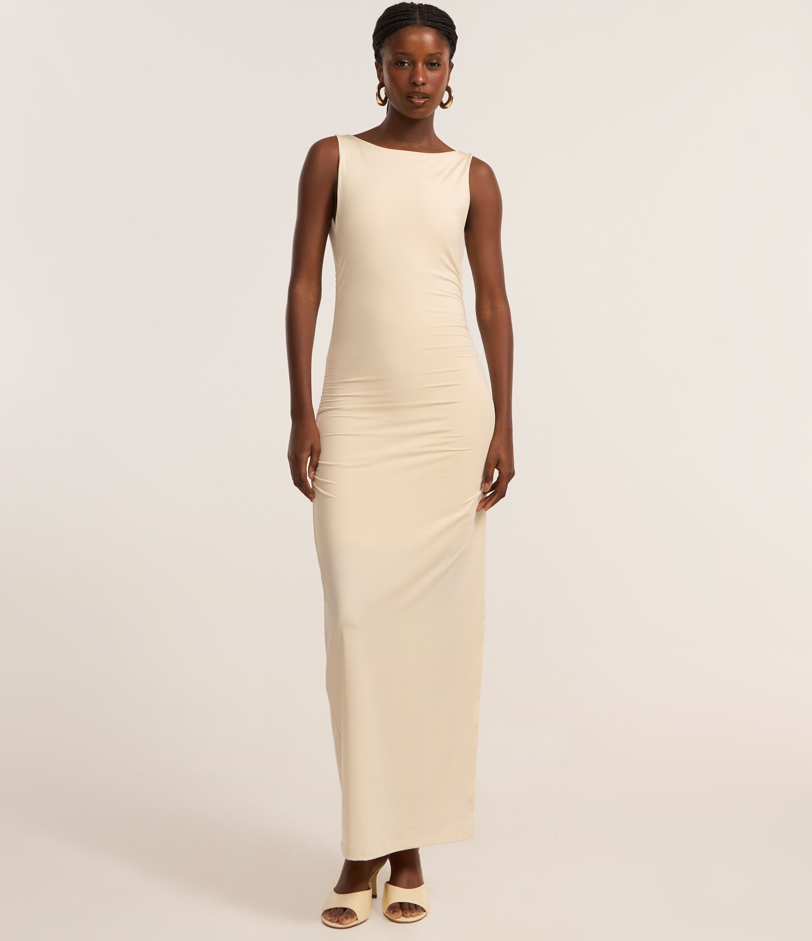 Vestido Long Midi em Microfibra com Decote Canoa nas Costas Bege 2
