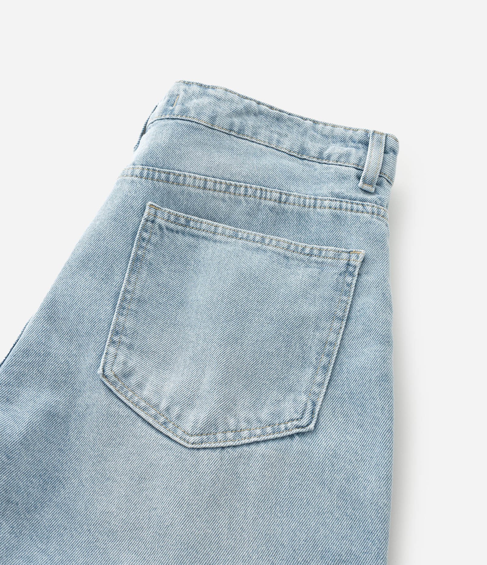 Bermuda Slim em Jeans com Bolsos Azul 8