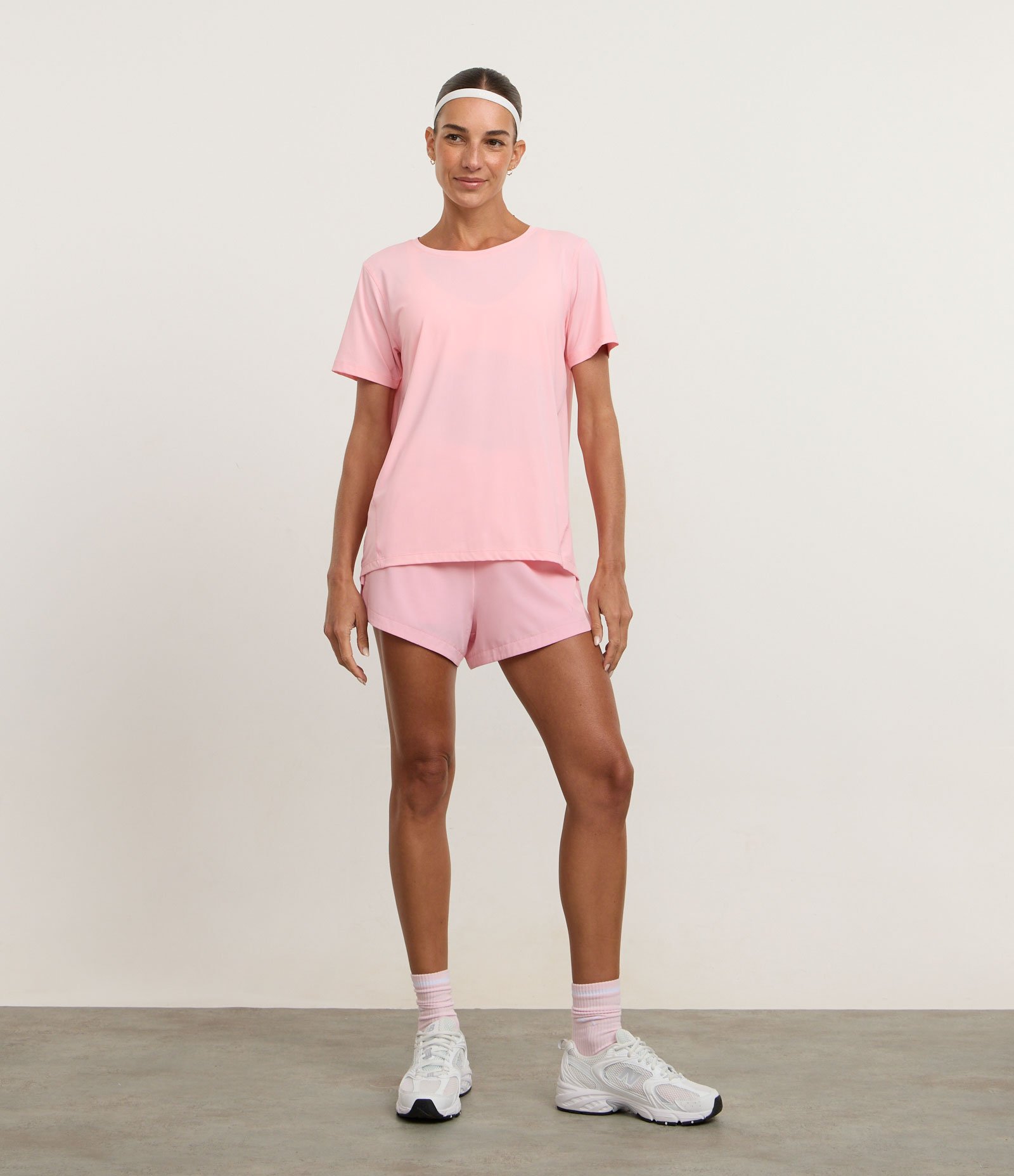 Camiseta Esportiva Manga Curta em Poliamida Rosa 1