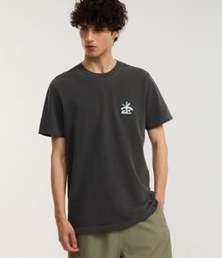 Camiseta Comfort em Algodão com Estampa de Coqueiro e Lettering El Cuco