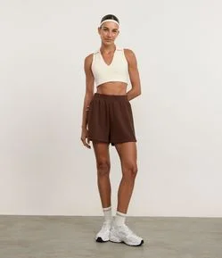 Bermuda Esportiva em Modal com Detalhe de Pregas