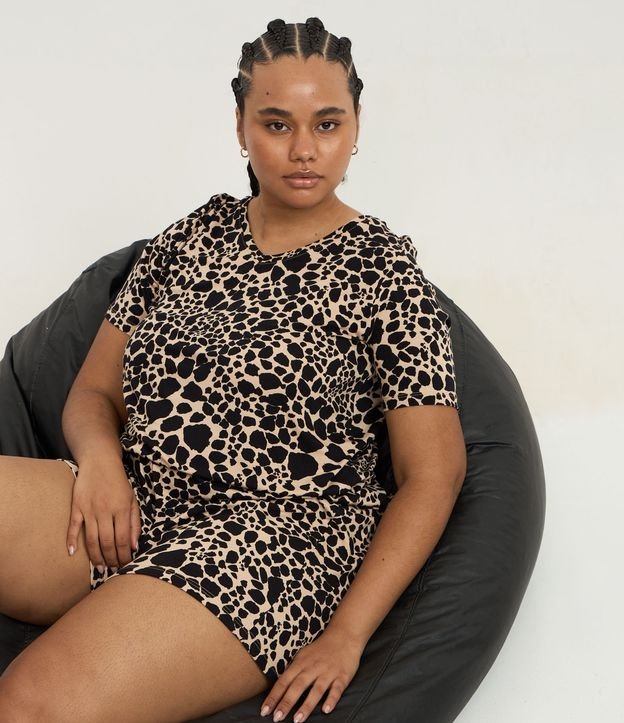 Pijama Short Doll em Viscolycra com Estampa Animal Print Onça Curve & Plus Size