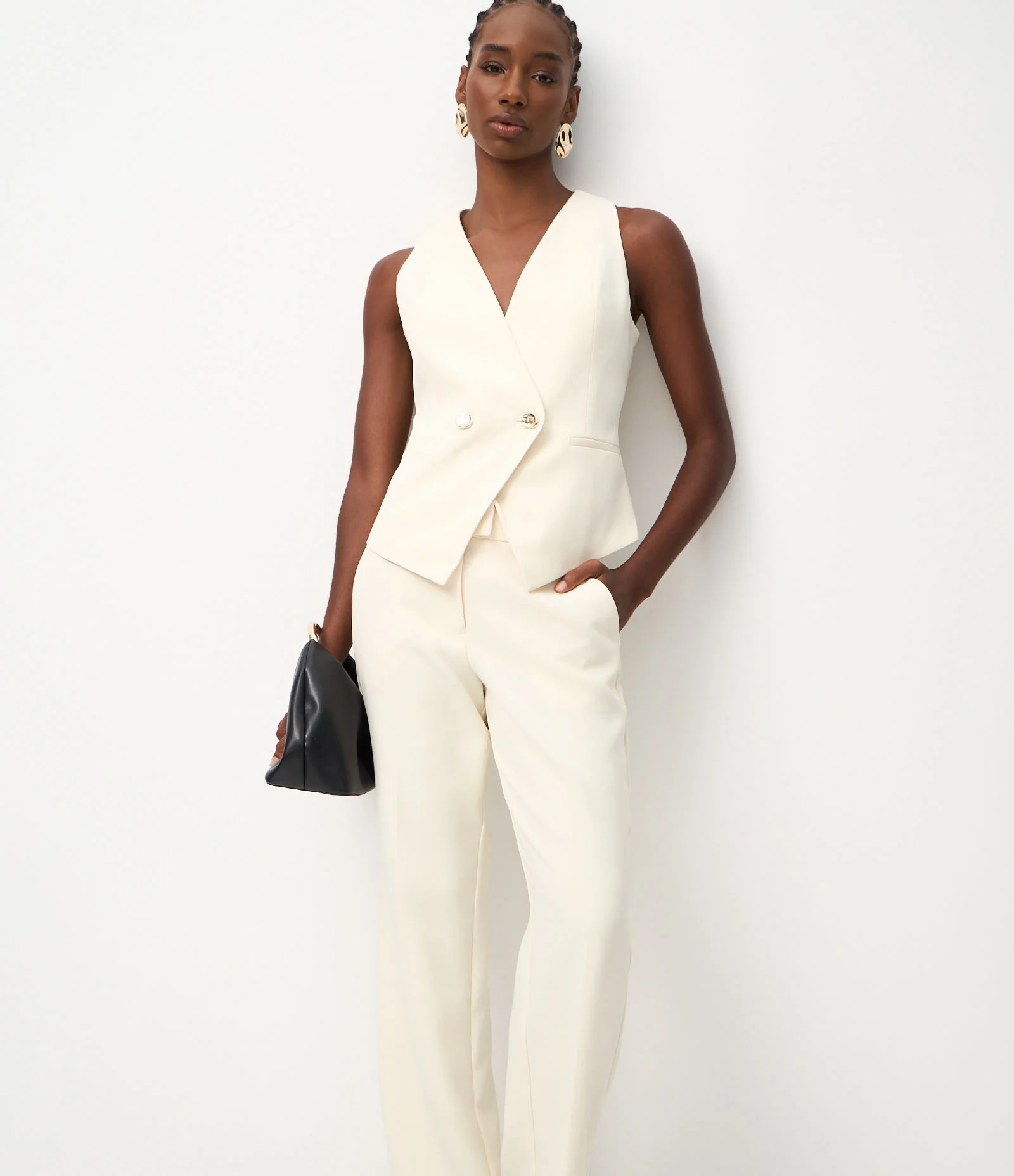 Calça Reta Alfaiatada com Cintura Média Off White 3