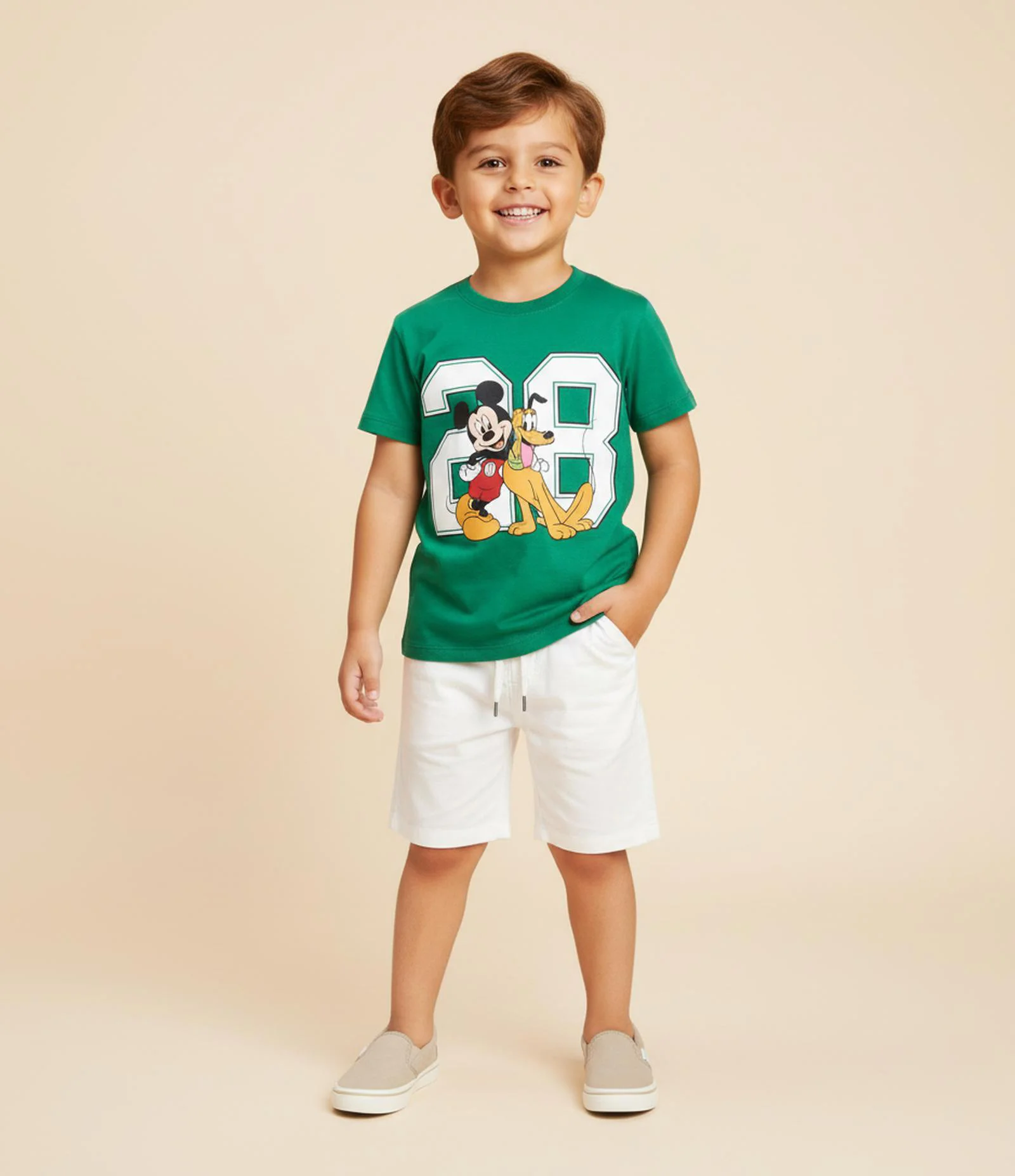 Camiseta Infantil Relaxed com Estampa do Mickey e Pluto - Tam 1 a 6 Anos Verde 1