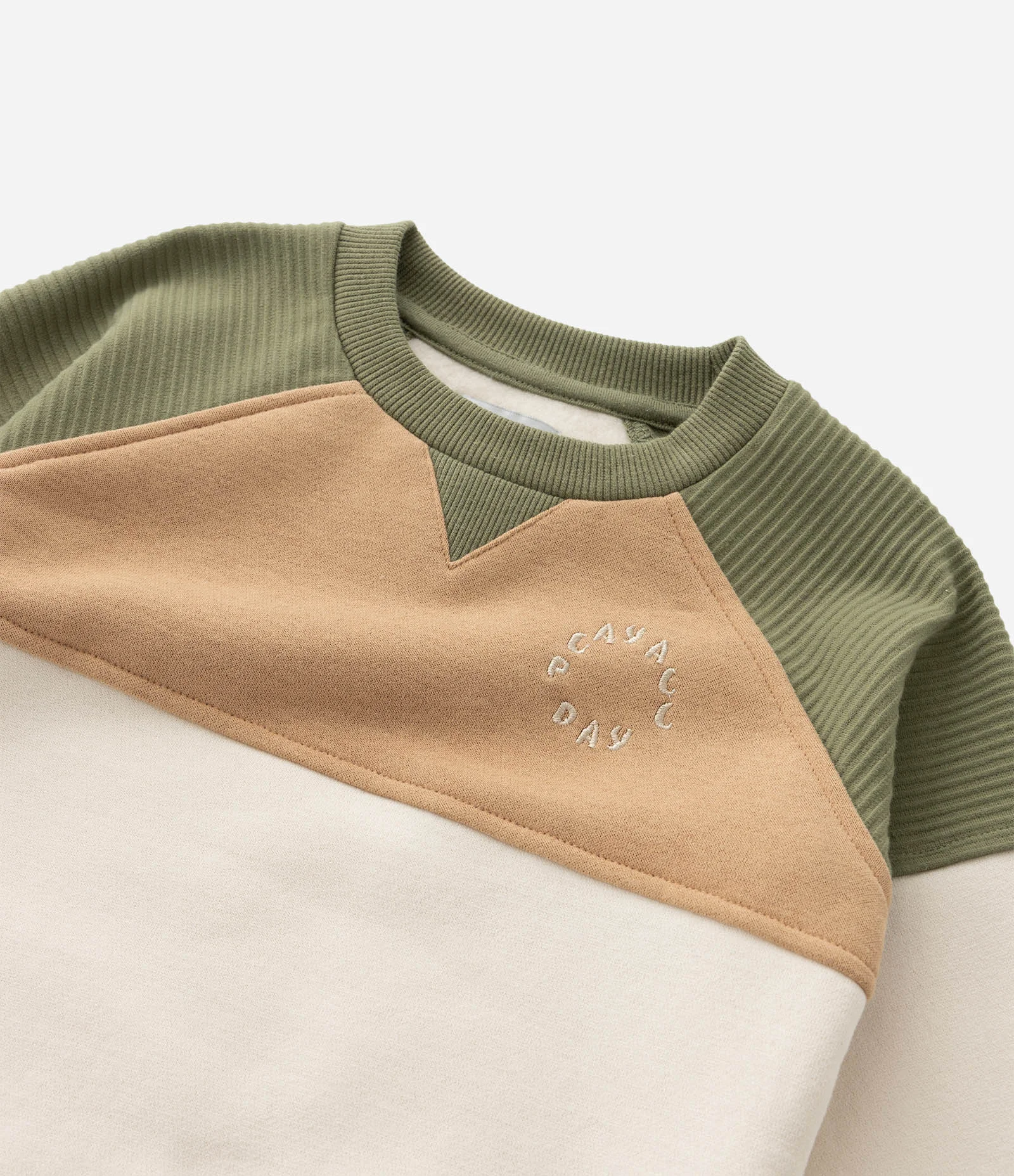 Conjunto Infantil em Moletom com Lettering Bordado – Tam 1 a 5 Anos Verde/Off-White 13