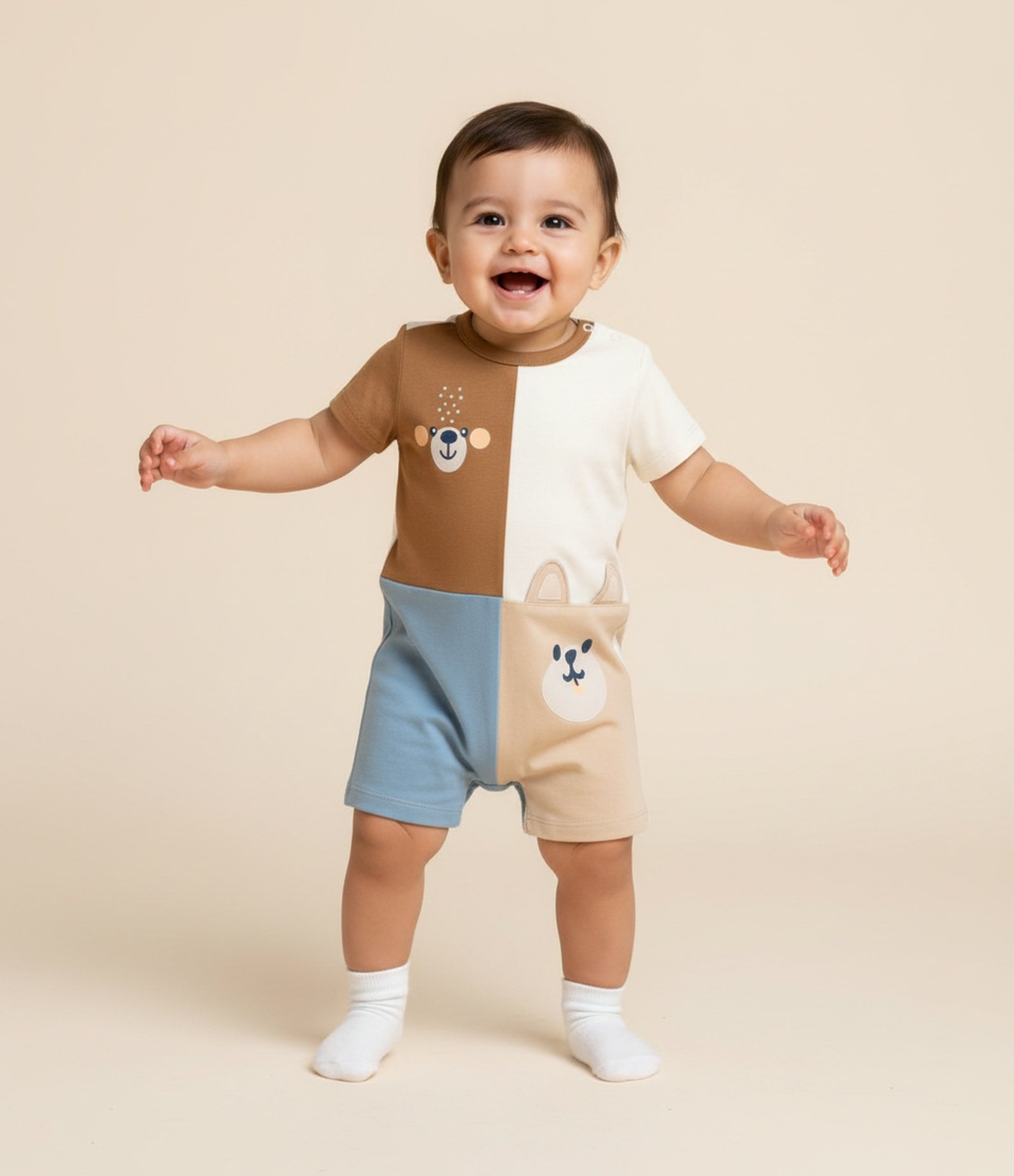 Macaquinho Infantil com Estampa de Bichinhos - Tam 0 a 18 meses Bege 1