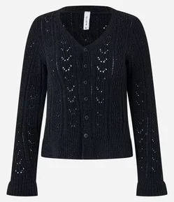 Blusa em Tricô com Botões e Babadinho na Barra