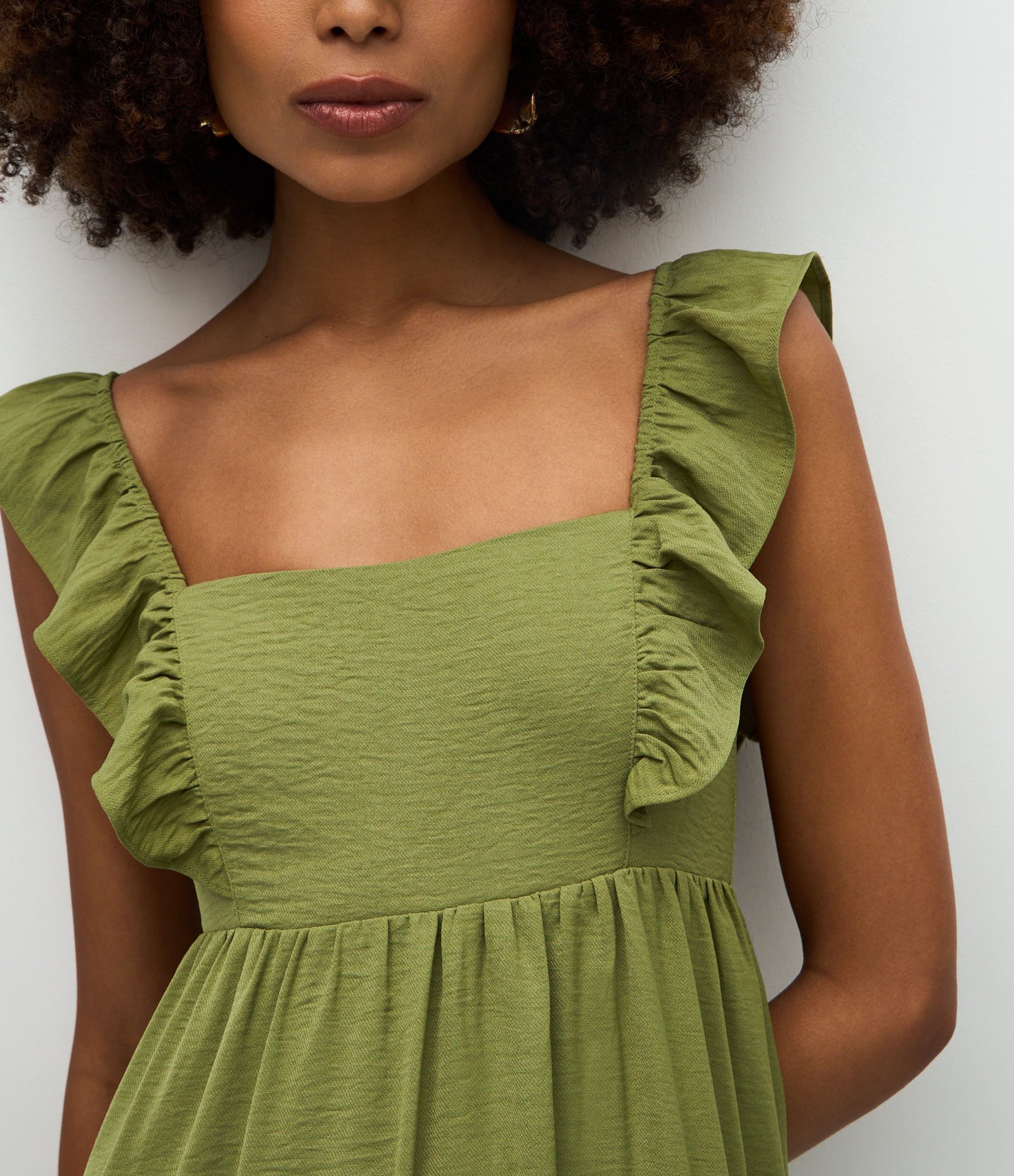 Vestido Midi Evasê Airflow com Babadinho nas Alças Verde 4